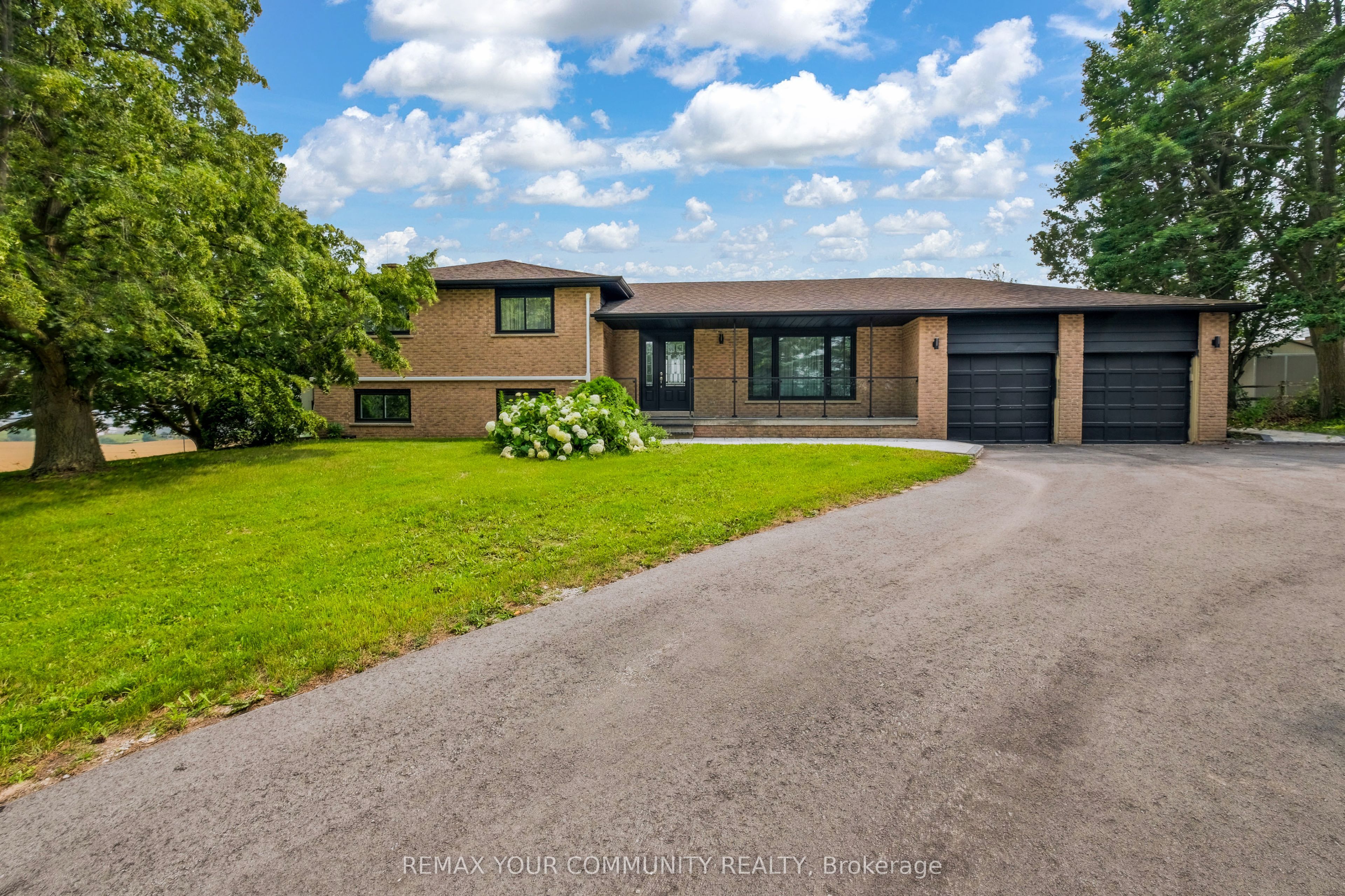 3211 Eighth Line, Bradford West Gwillimbury, ON L3Z 3R6 photo 2