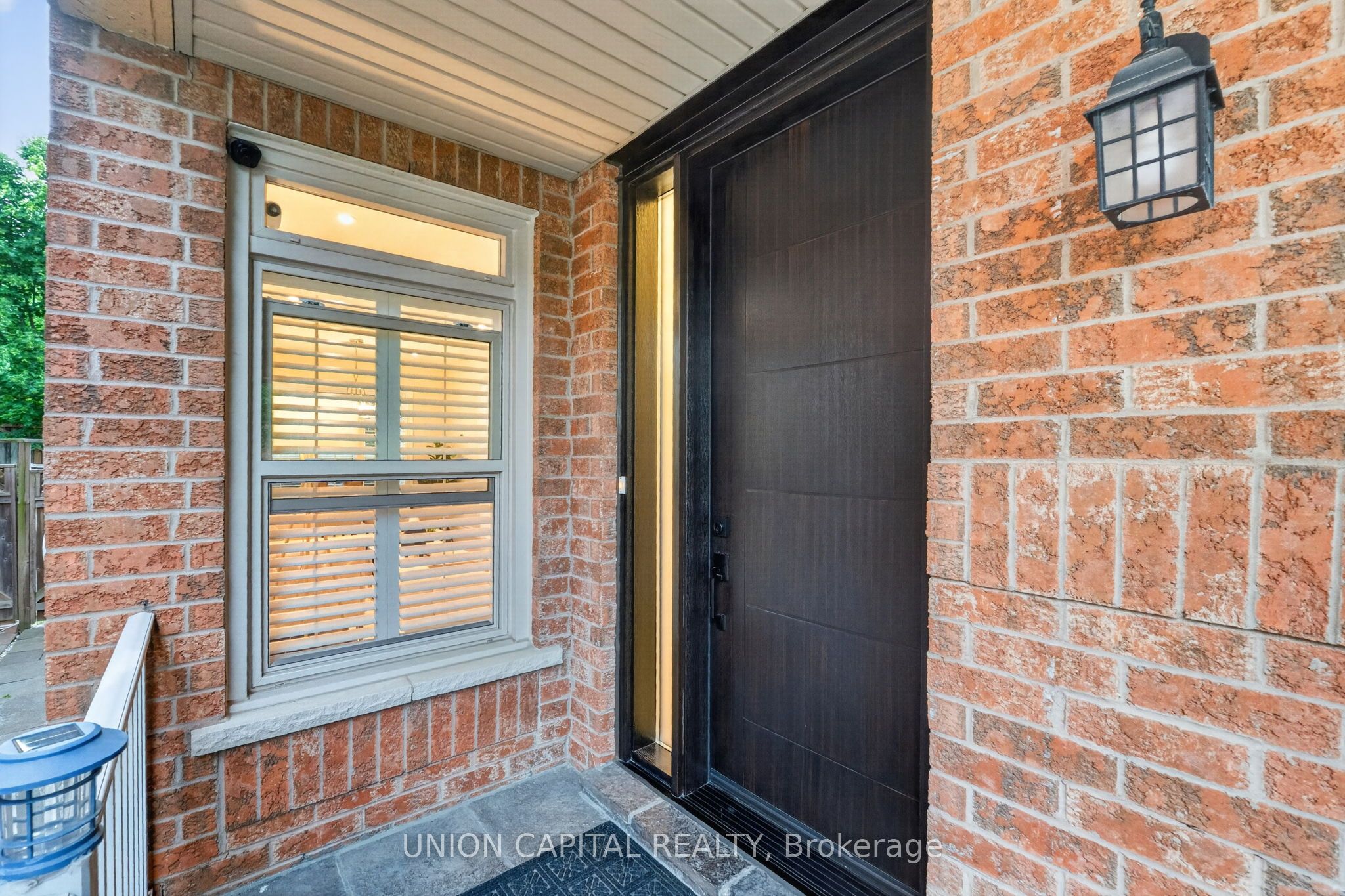 9 Ballymore Drive, Aurora, ON L4G 7E8 photo 3