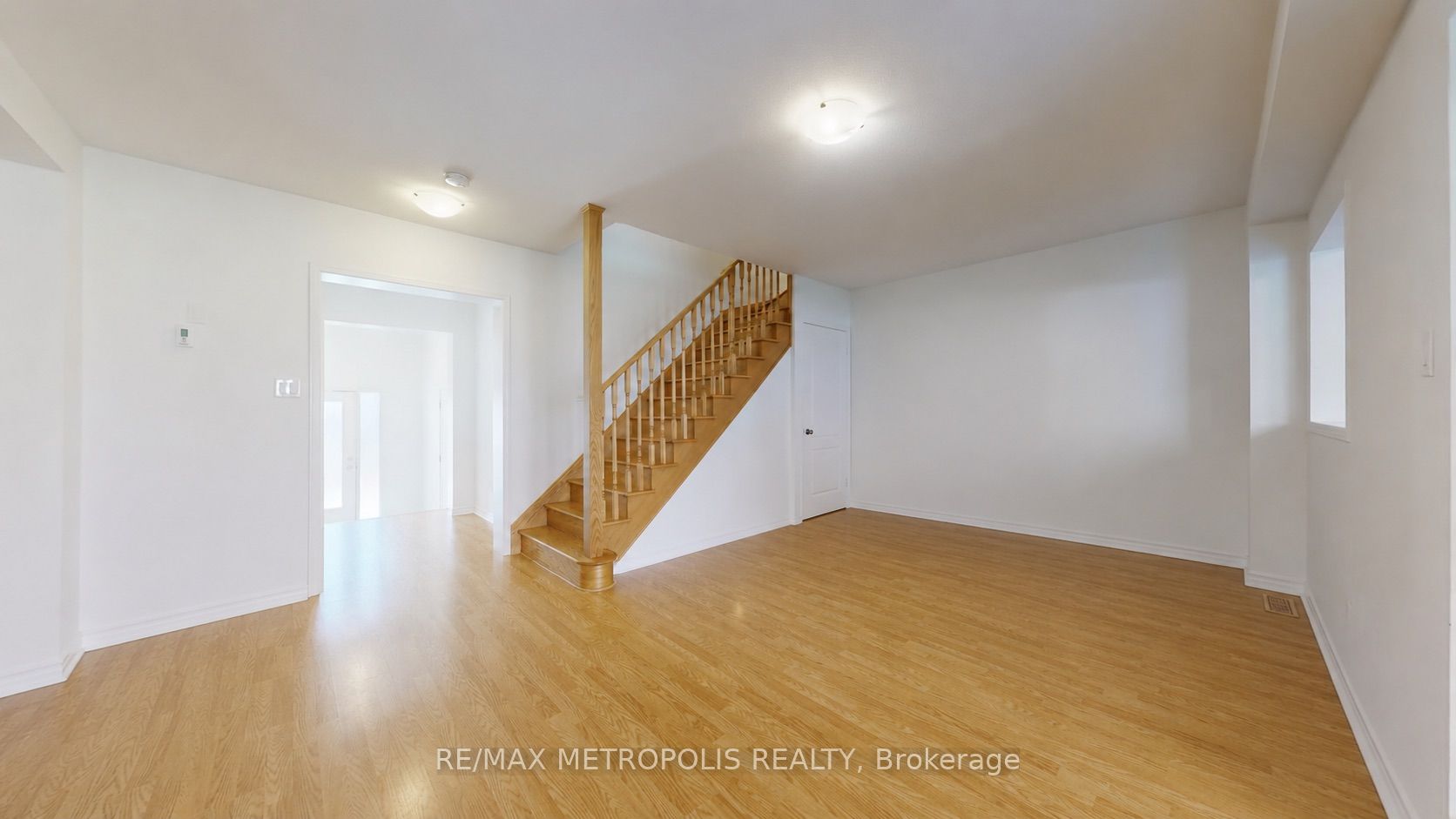 147 John Davis Gate Partial, Whitchurch-Stouffville, ON L4A 1T6 photo 3