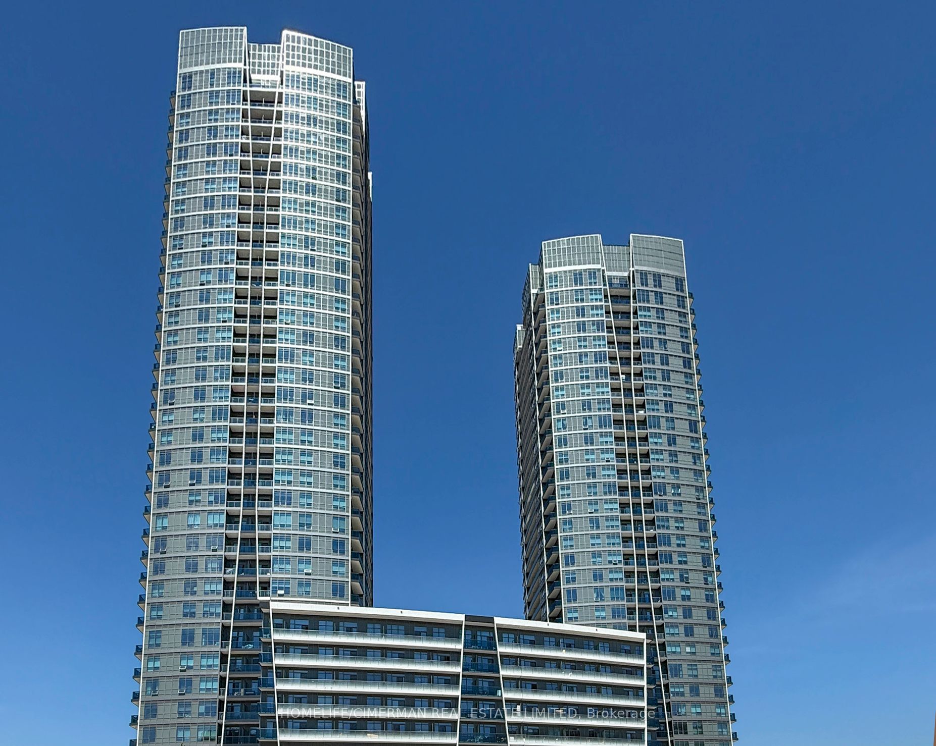 30 Upper Mall Way Suite A - 2008, Vaughan, ON L4J 0L7 photo 2