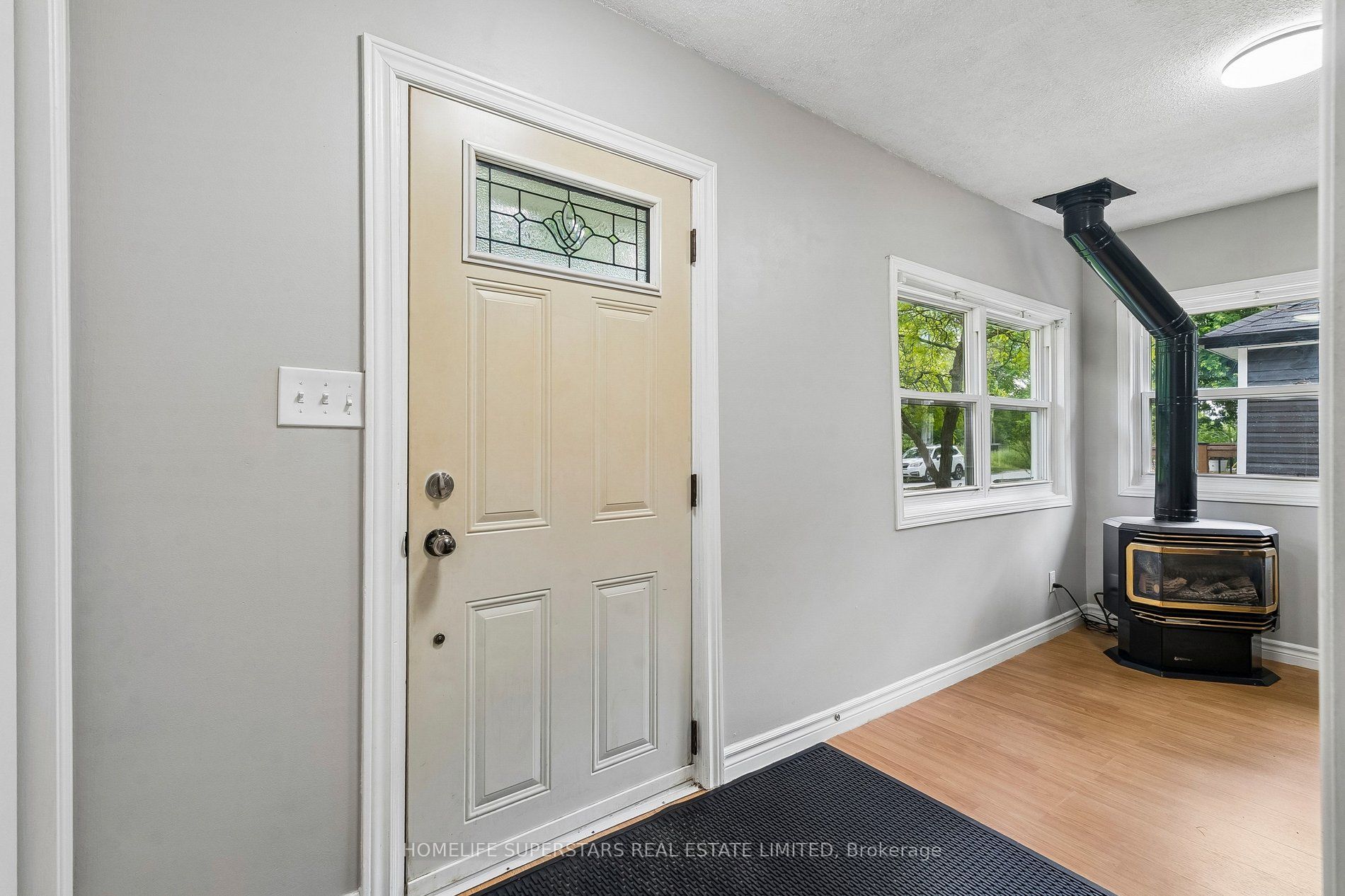 139 Cooks Bay Drive, Georgina, ON L4P 2M2 photo 4