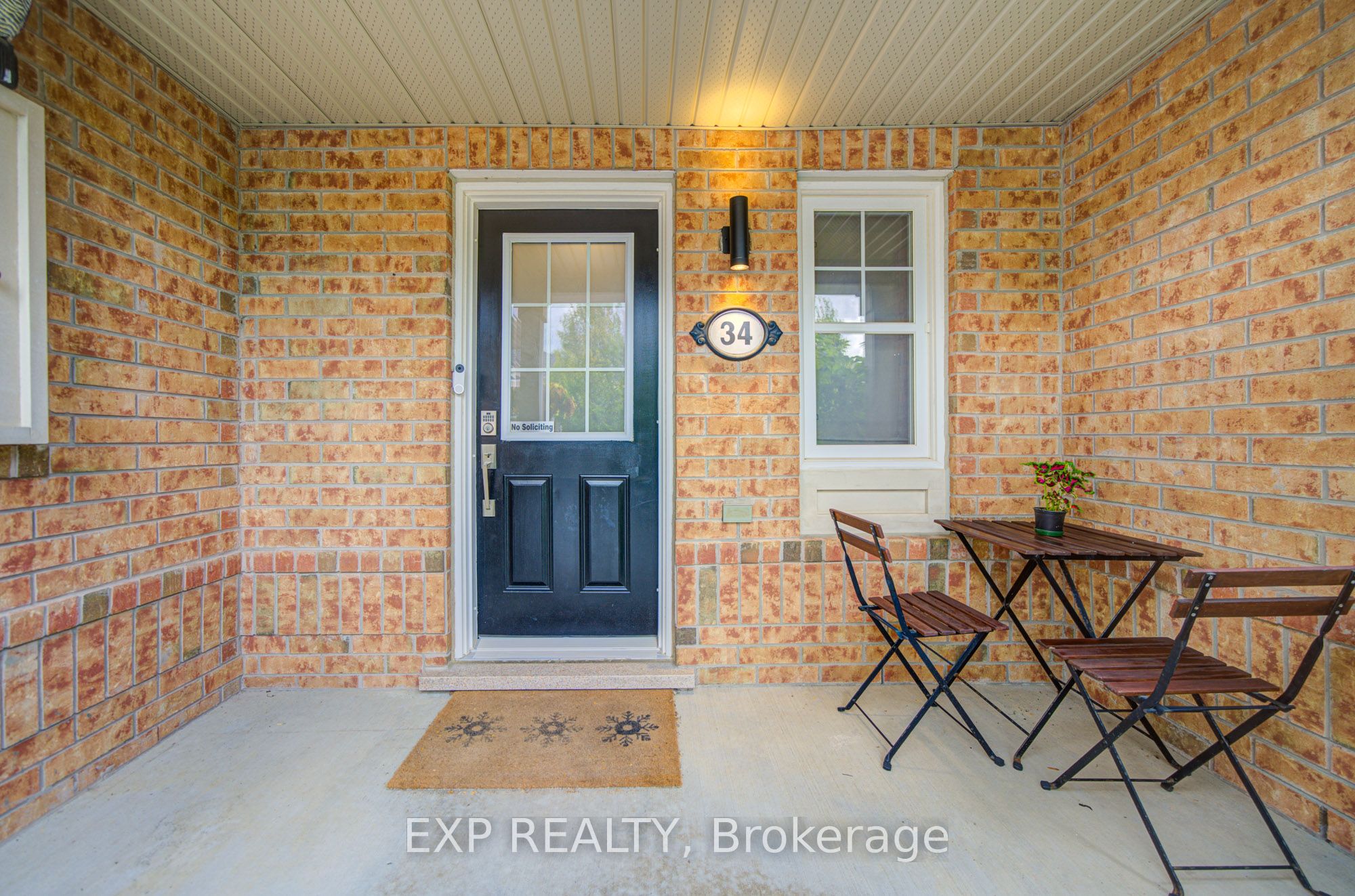 34 Kartok Avenue, Whitchurch-Stouffville, ON L4A 0R2 photo 2