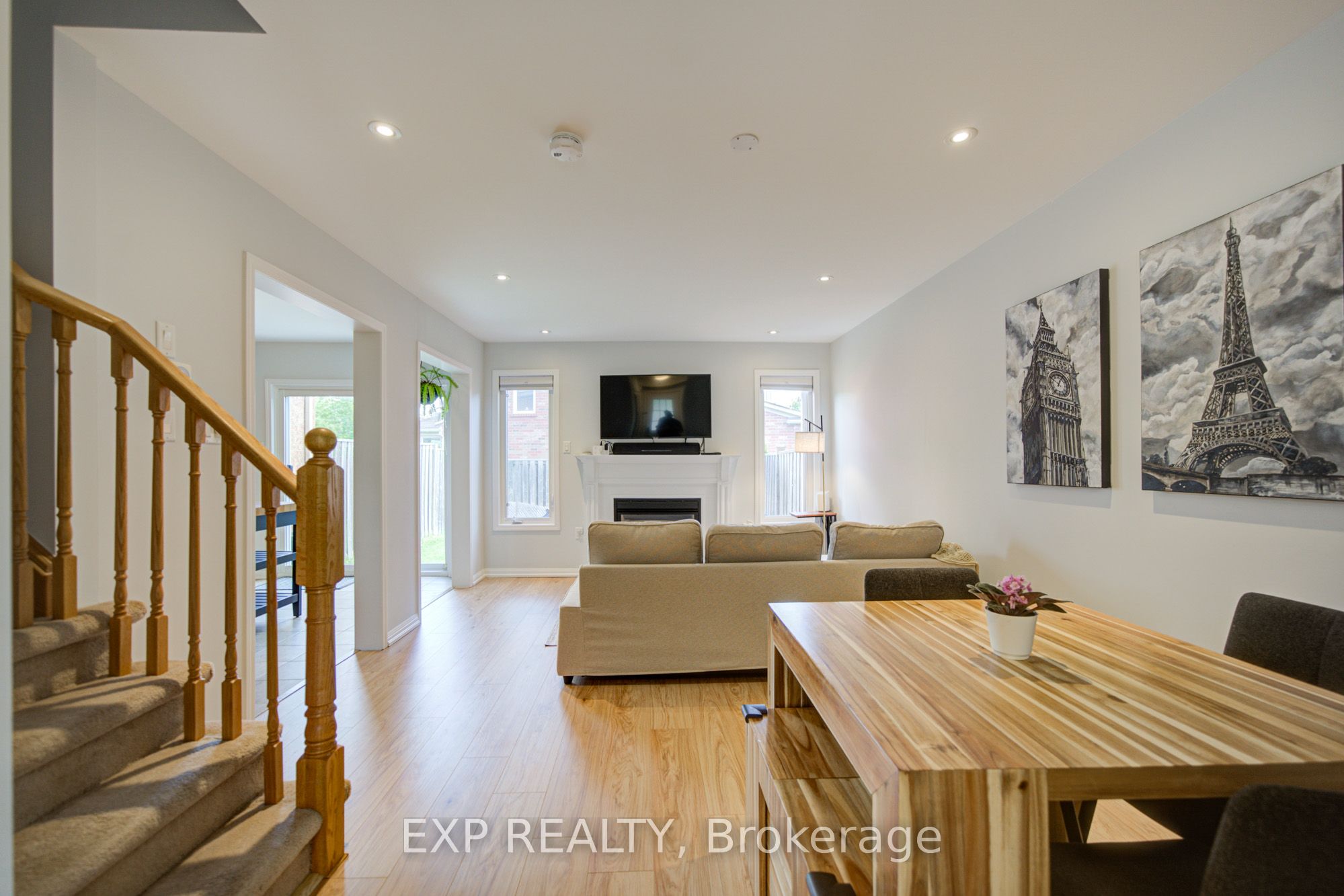 34 Kartok Avenue, Whitchurch-Stouffville, ON L4A 0R2 photo 3