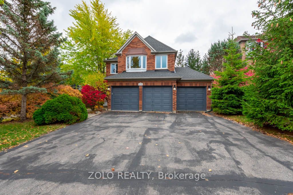 170 Widdifield Avenue, Newmarket, ON L3X 1Z2 photo 2