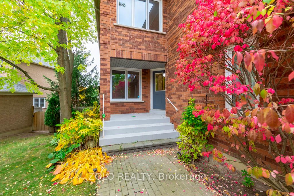 170 Widdifield Avenue, Newmarket, ON L3X 1Z2 photo 3