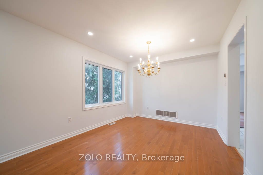170 Widdifield Avenue, Newmarket, ON L3X 1Z2 photo 5
