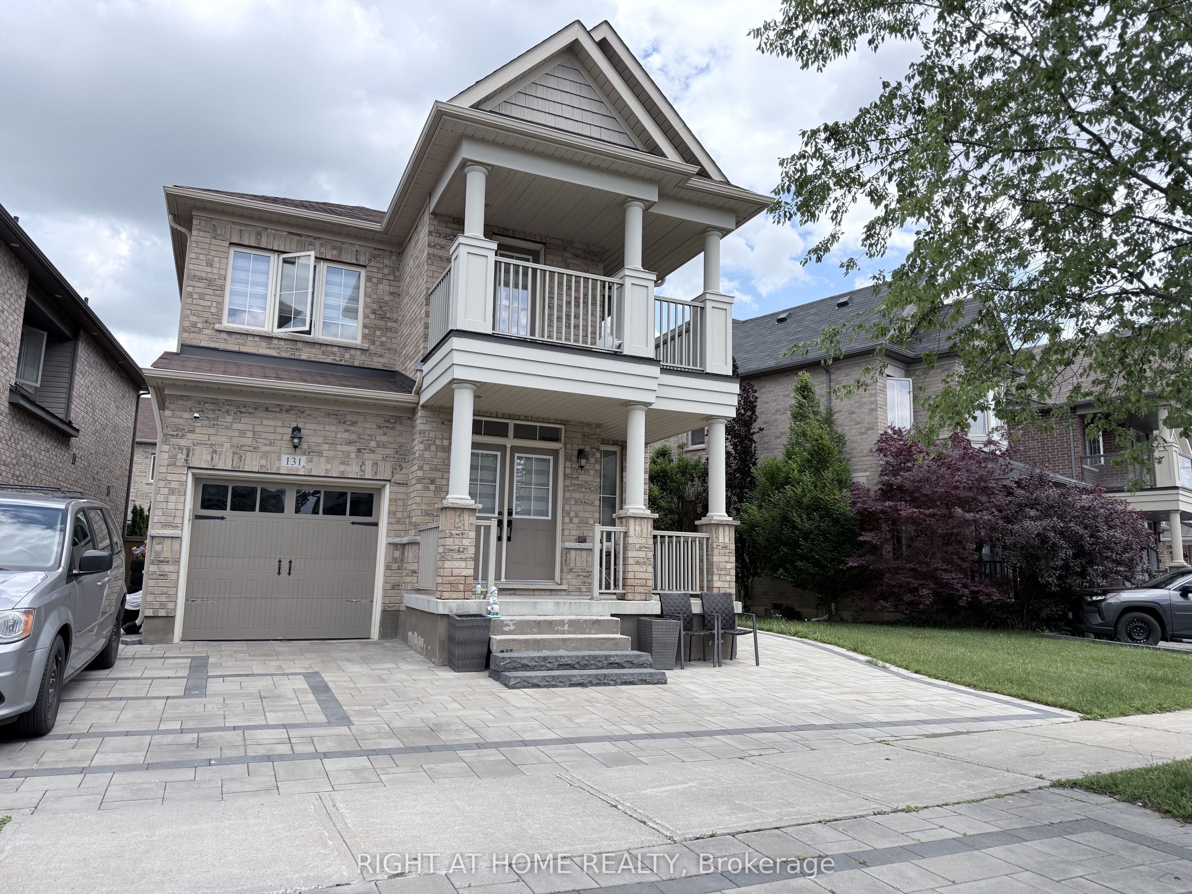 131 KILLINGTON Avenue, Vaughan, ON L4H 3Z6 photo 4