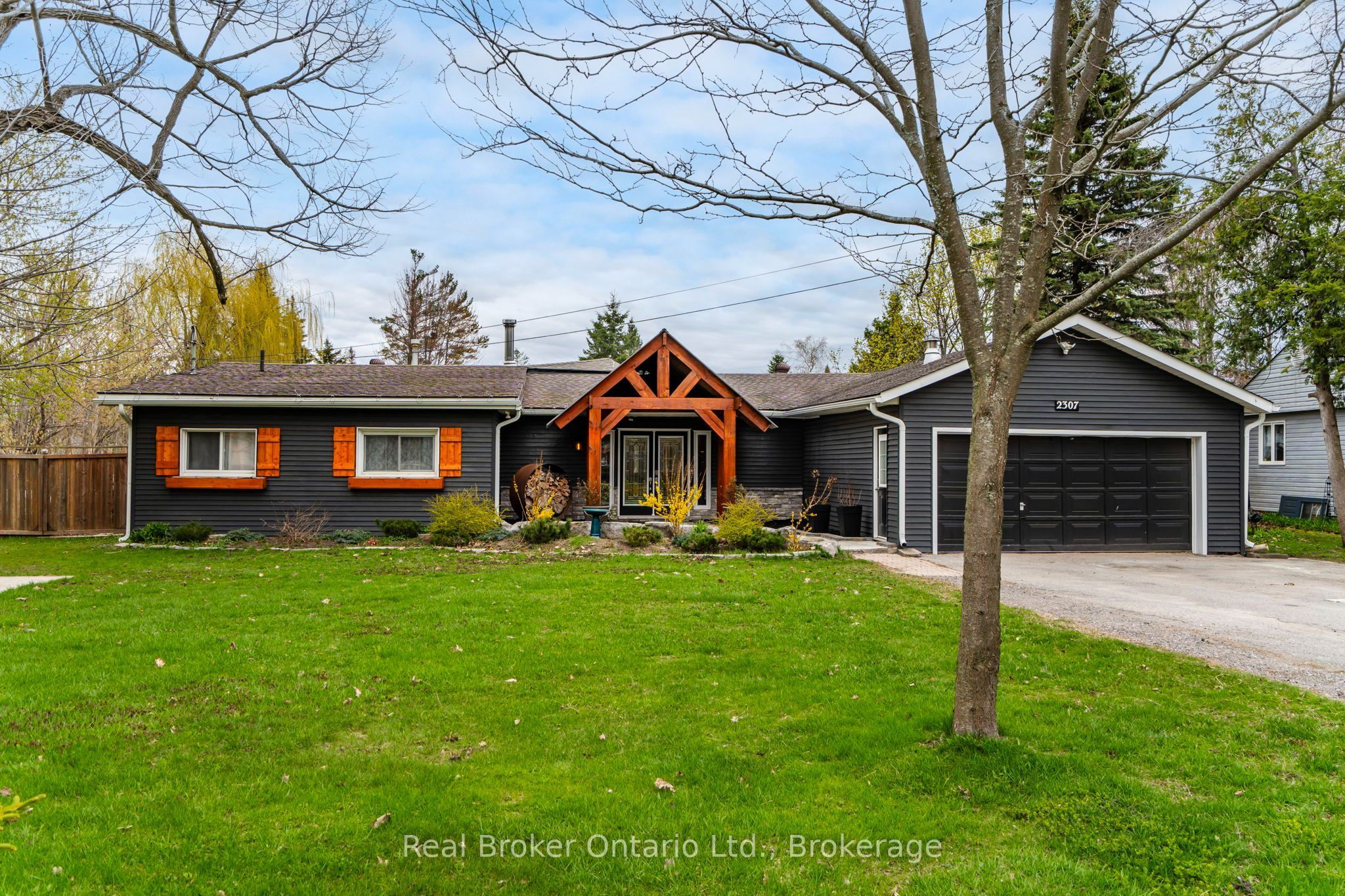 2307 Somers Boulevard, Innisfil, ON L9S 2E8