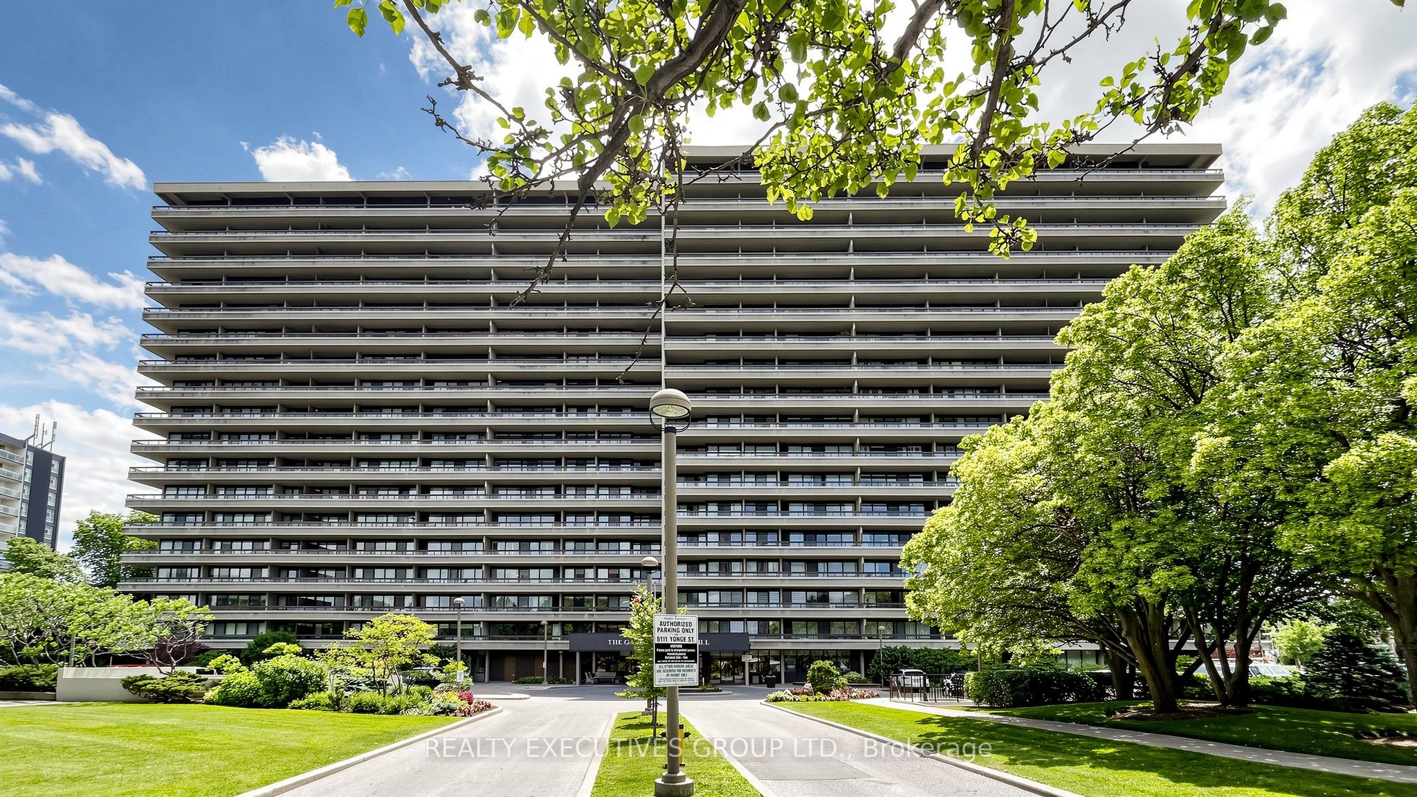 8111 Yonge Street 309, Markham, ON L3T 4V9 photo 5