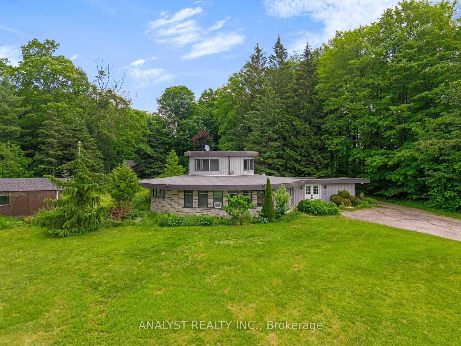 1065 Concession Rd 8 Road, Adjala-Tosorontio, ON L0G 1W0