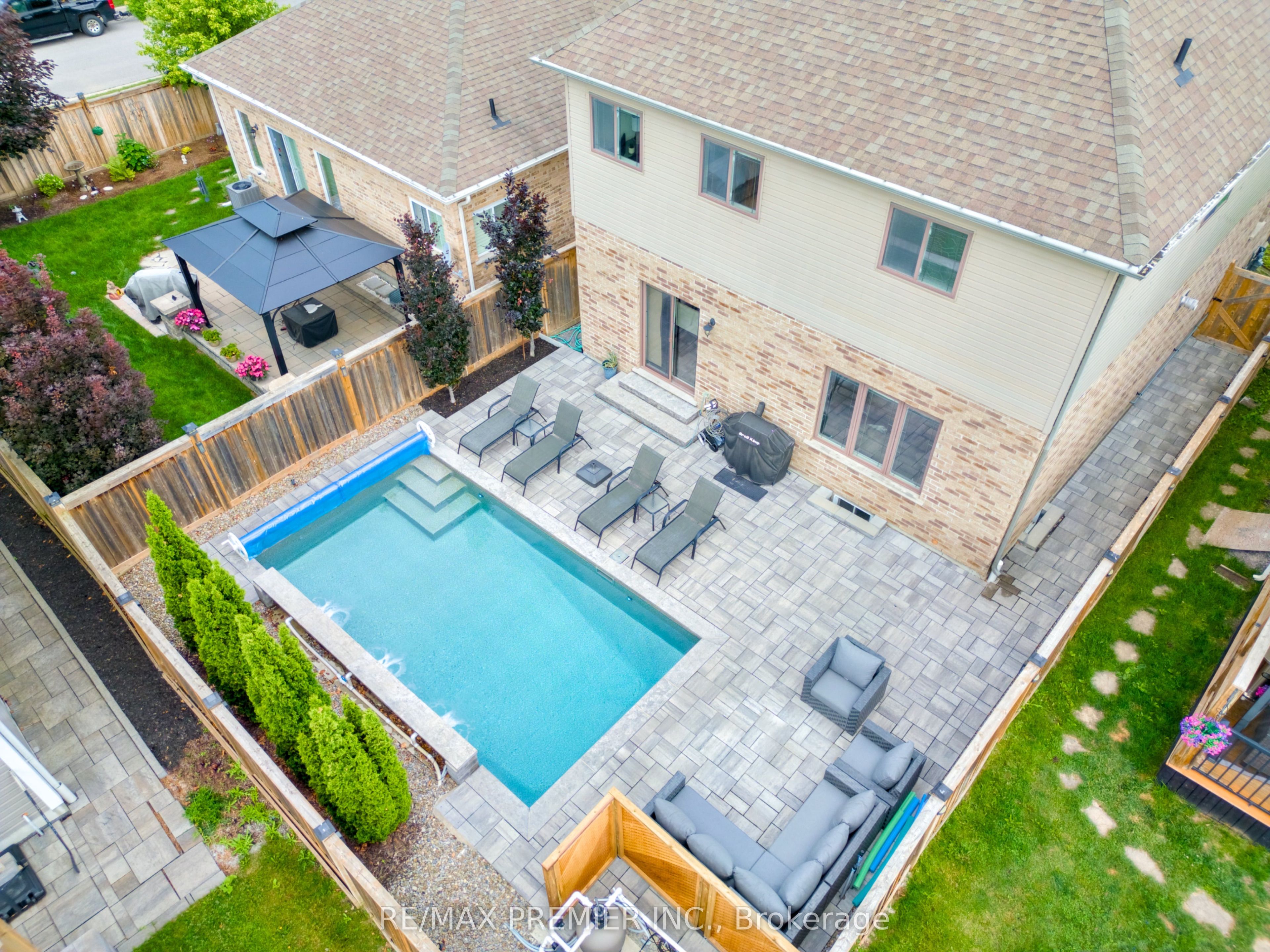 19 Burt Avenue, New Tecumseth, ON L9R 0G3 photo 3