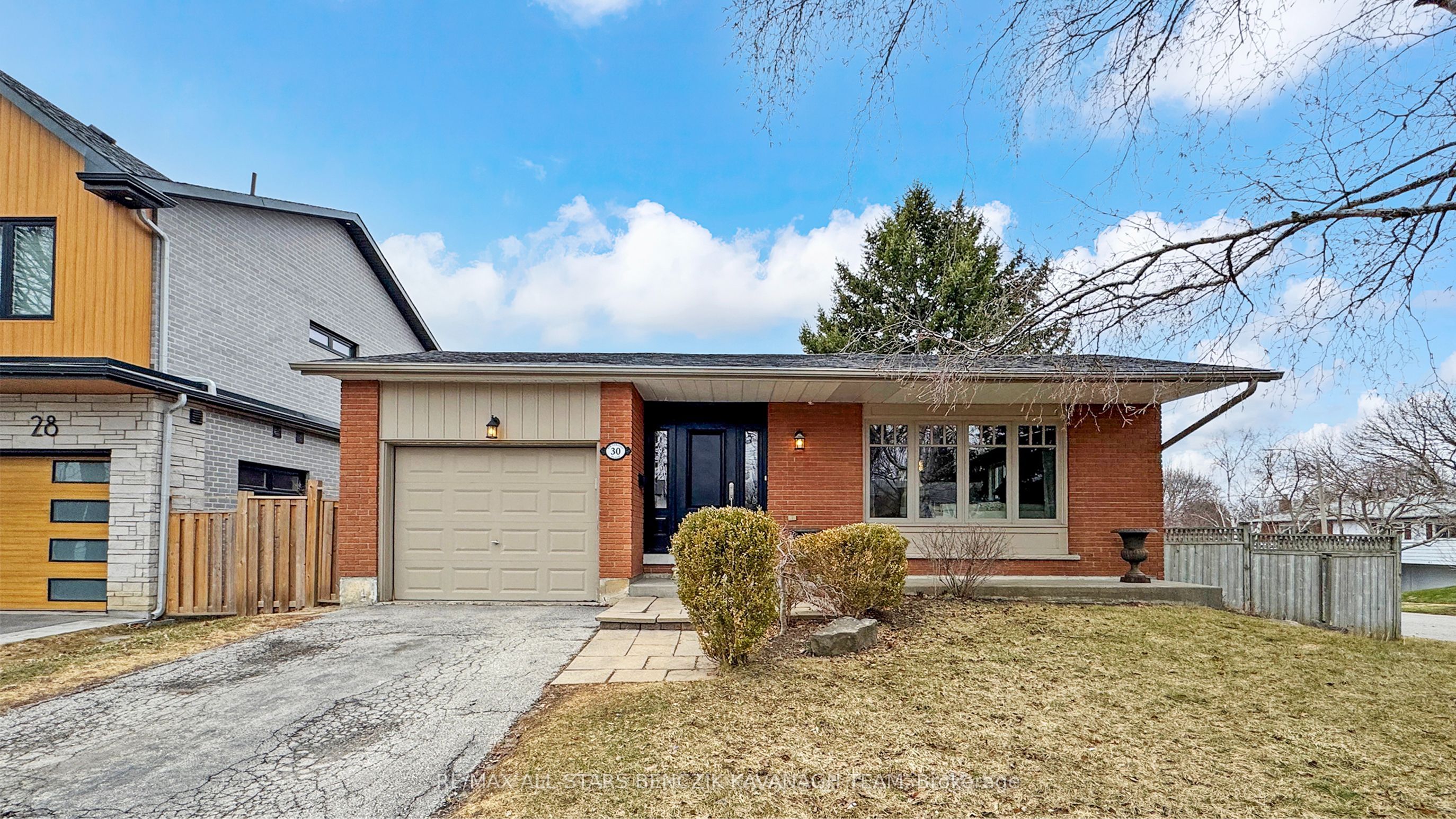 30 Sir Caradoc Place, Markham, ON L3P 2X6 photo 2