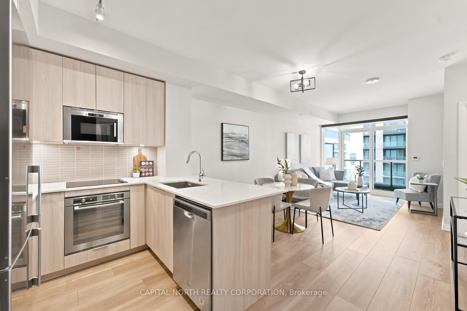 99 Eagle Rock Way 524, Vaughan, ON L6A 5A7 photo 5
