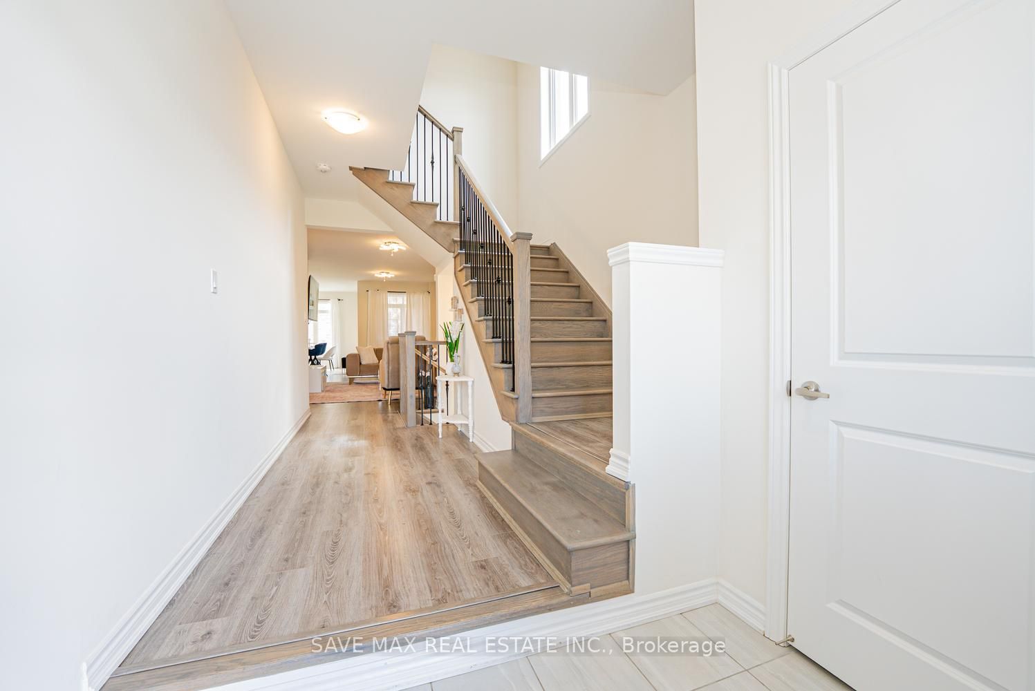 125 Jonkman Boulevard, Bradford West Gwillimbury, ON L3Z 4J9 photo 5