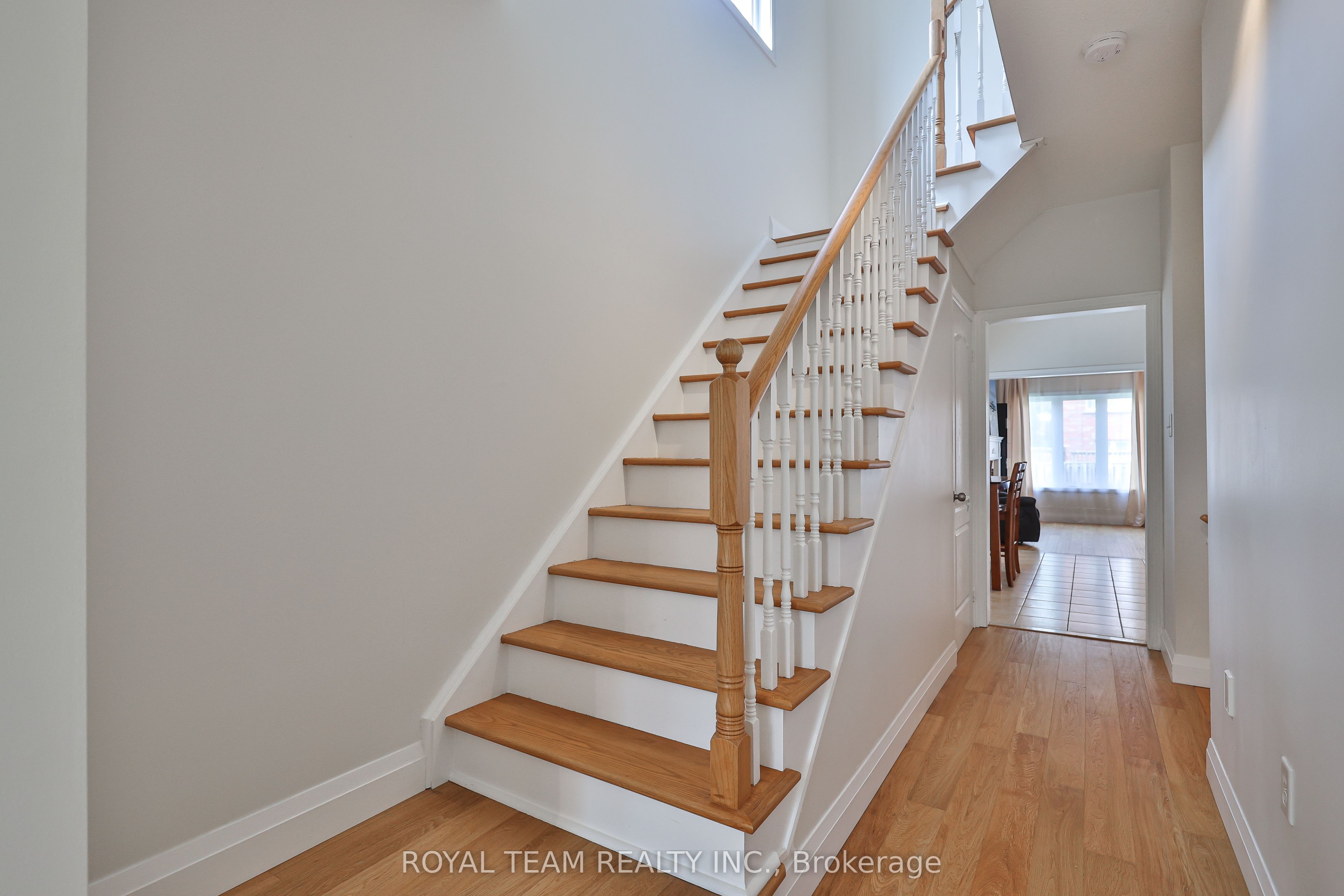 12 Spring Arbour Road, Vaughan, ON L4J 0B7 photo 4