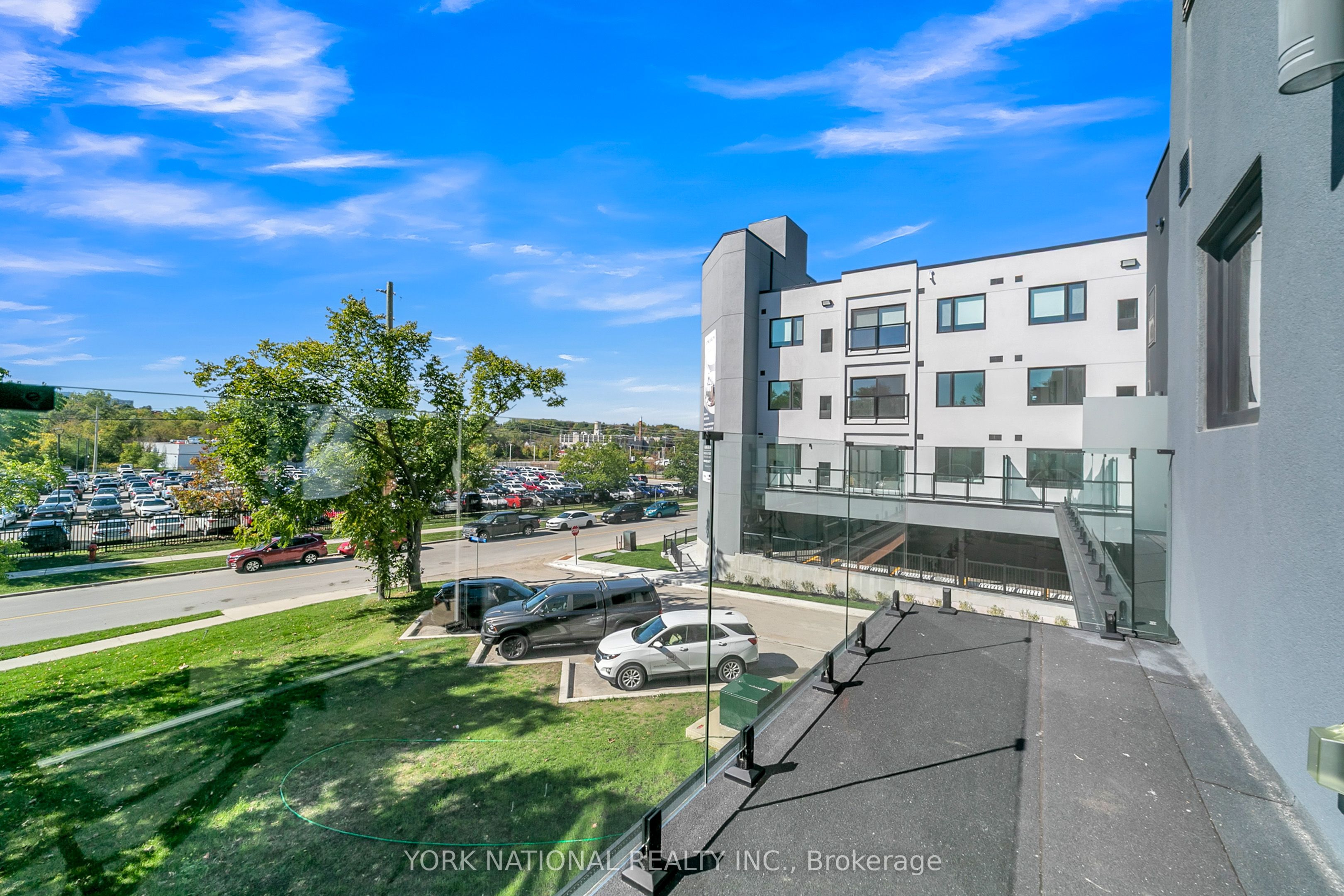 59 Charles Street 1, Newmarket, ON L3Y 3V7 photo 3