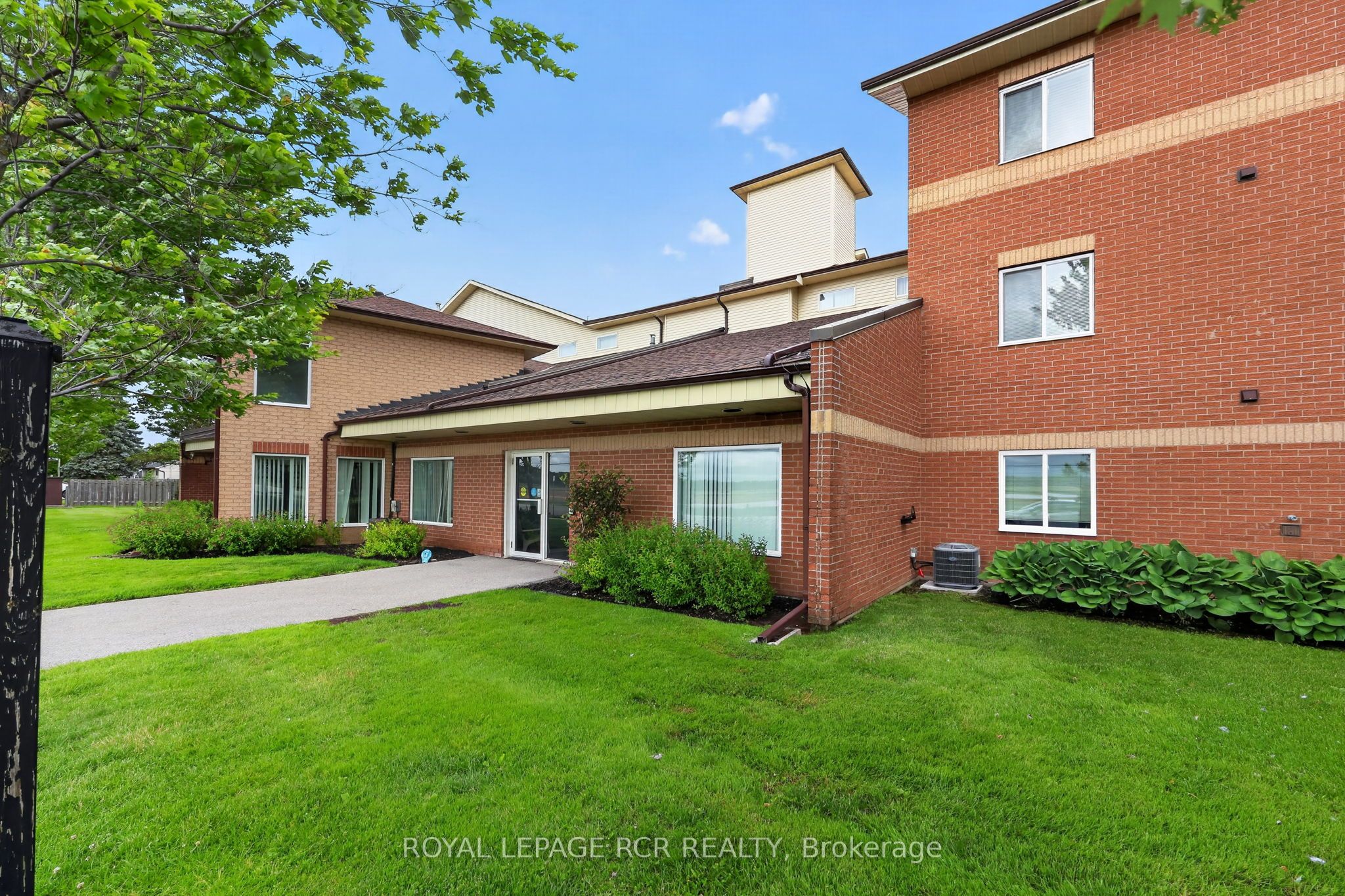 247 King Street N 113, New Tecumseth, ON L9R 1N4 photo 4