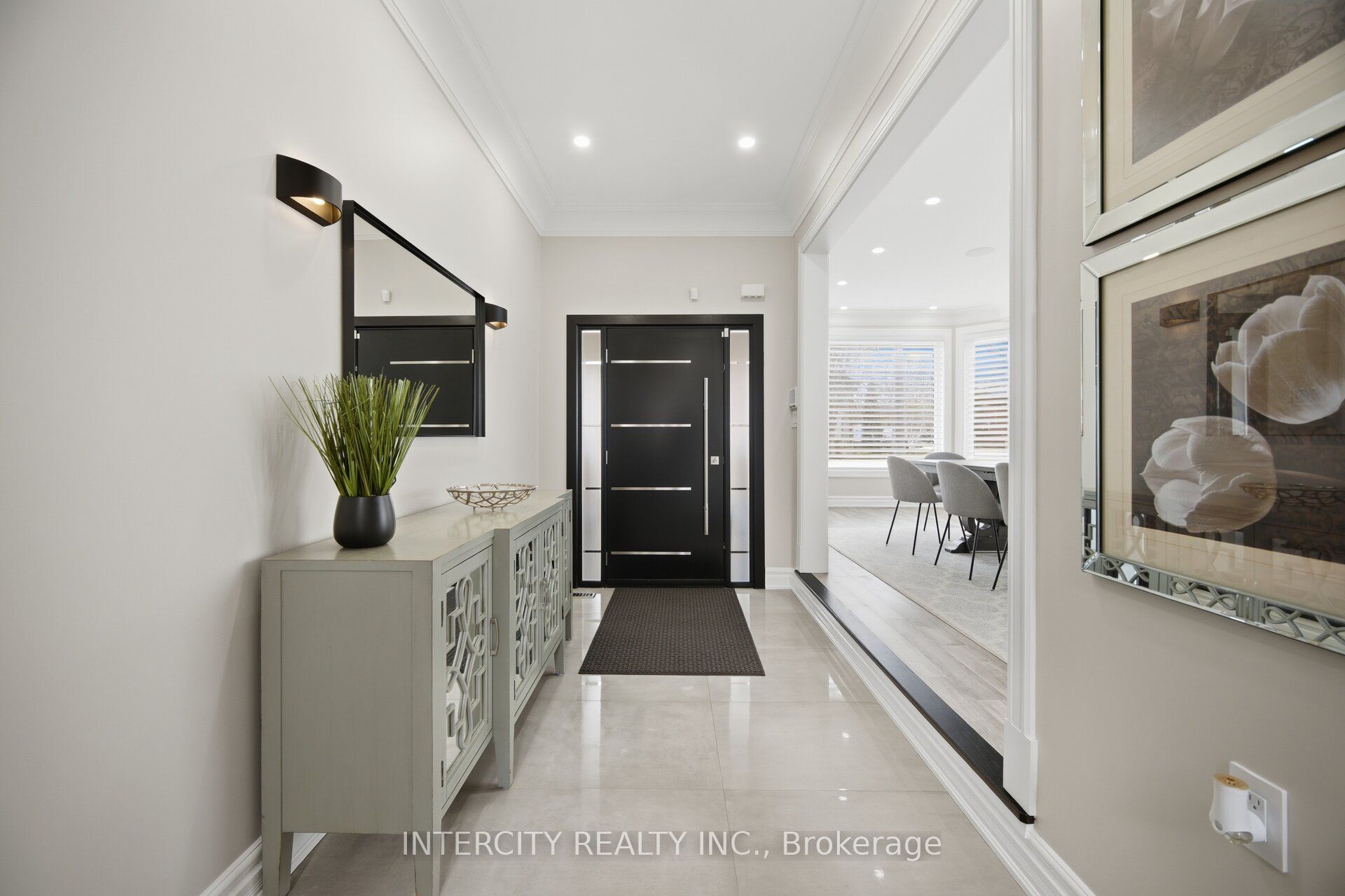 61 Woodland Trail Court, Vaughan, ON L4L 9H9 photo 4