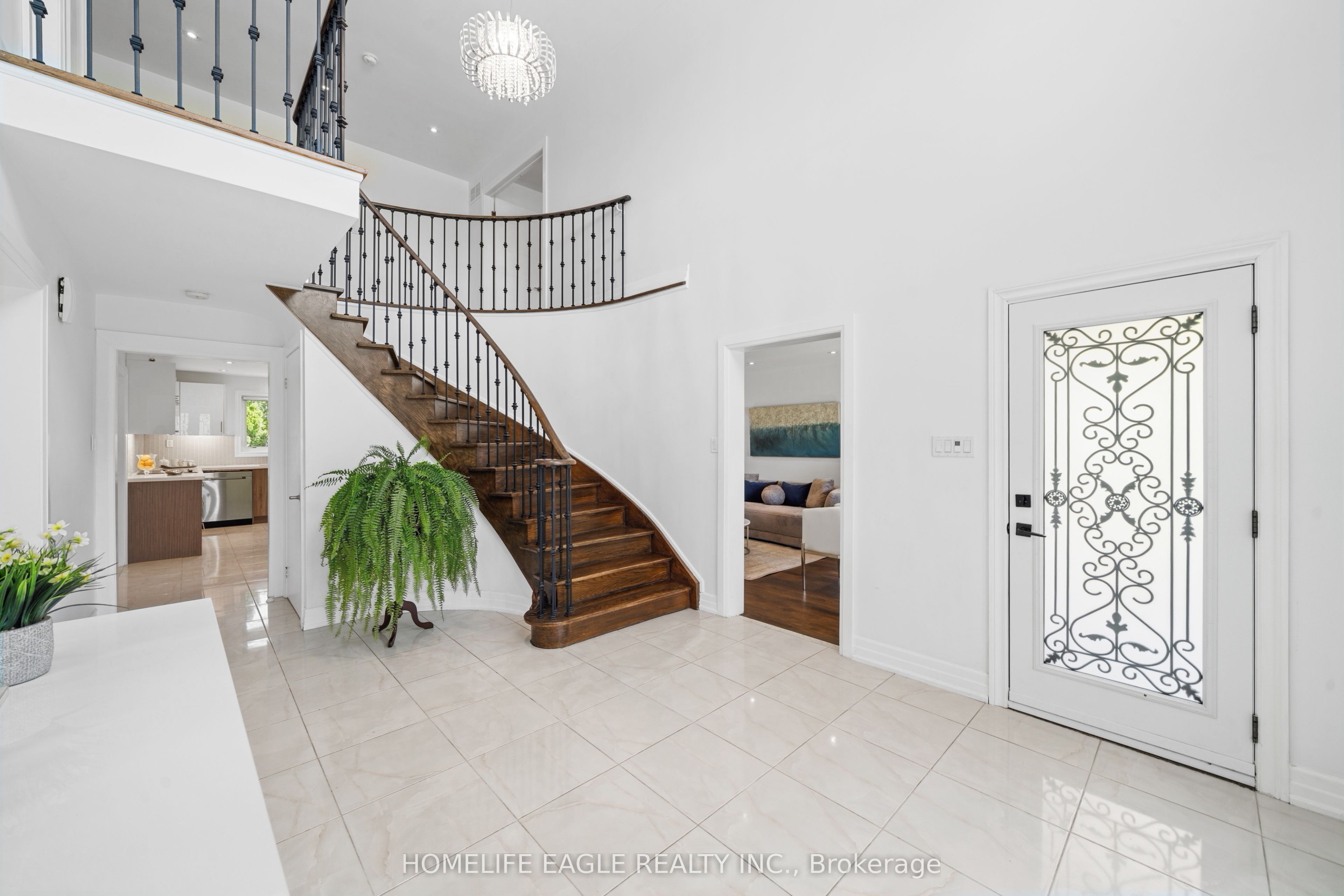 304 Firglen Ridge, Vaughan, ON L4L 1N7 photo 4