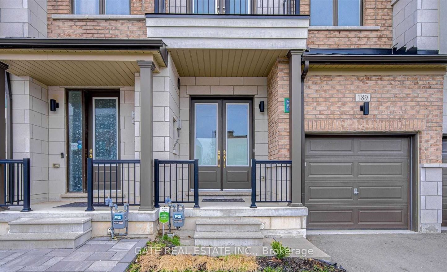 189 Elyse Court, Aurora, ON L4G 2C9 photo 2