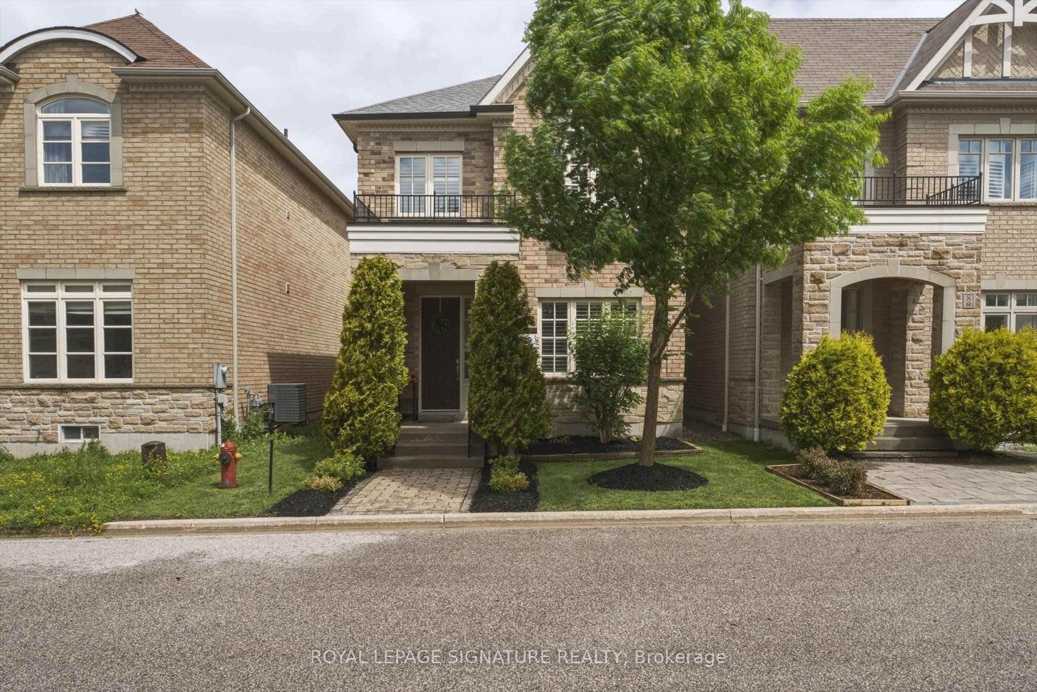 6 Mayapple Lane, Richmond Hill, ON L4E 1B8