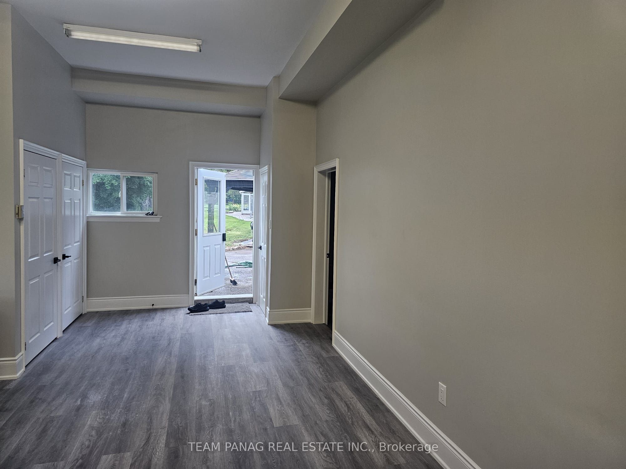 51 Diana Drive, King, ON L0G 1N0 photo 2