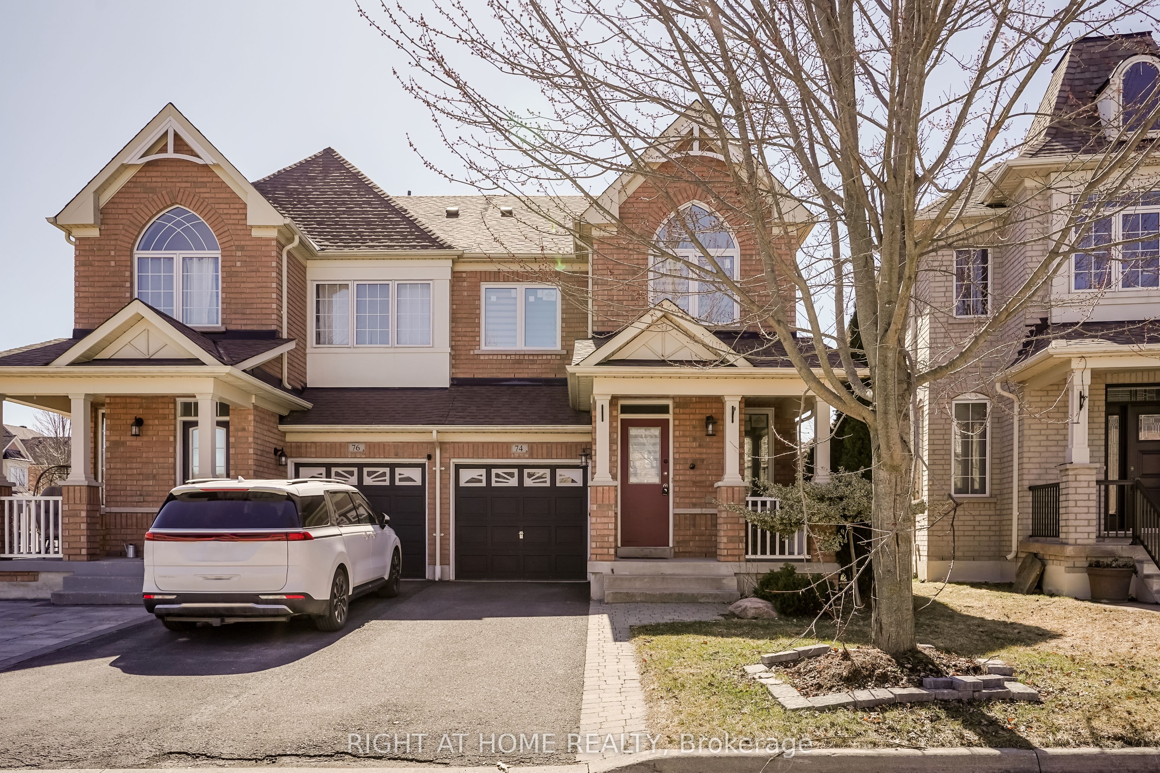 74 Amos Lehman Way, Whitchurch-Stouffville, ON L4A 0L3