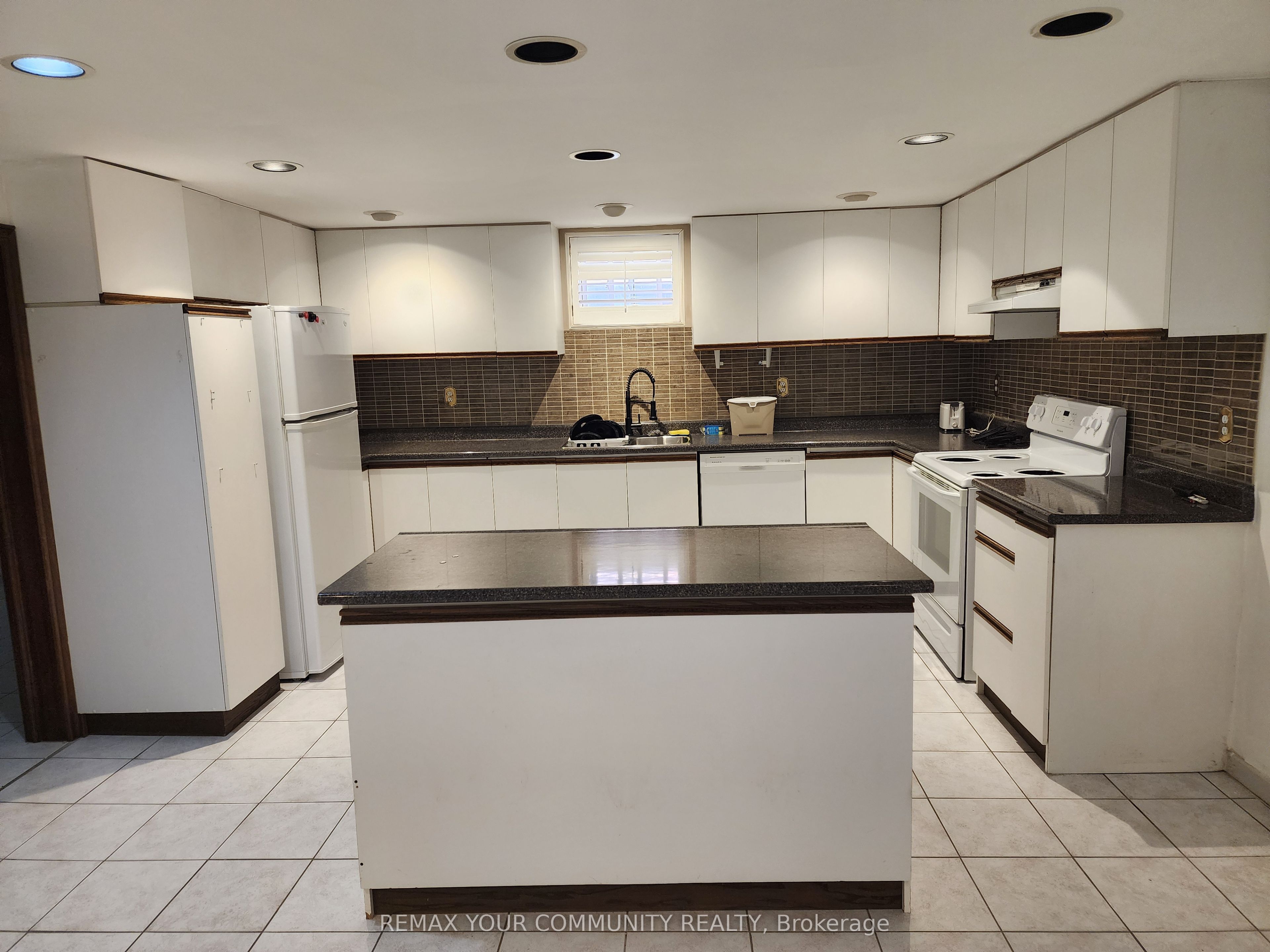 52 Flushing Avenue Basement, Vaughan, ON L4L 8H9 photo 3