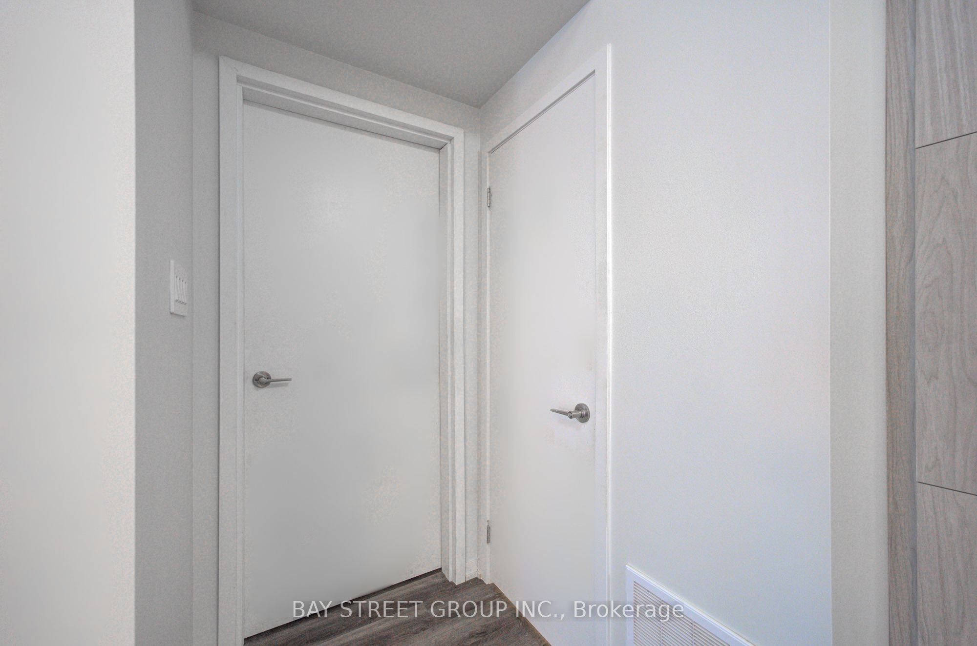 11 Honeycrisp Crescent TH3, Vaughan, ON L4K 0N6 photo 3