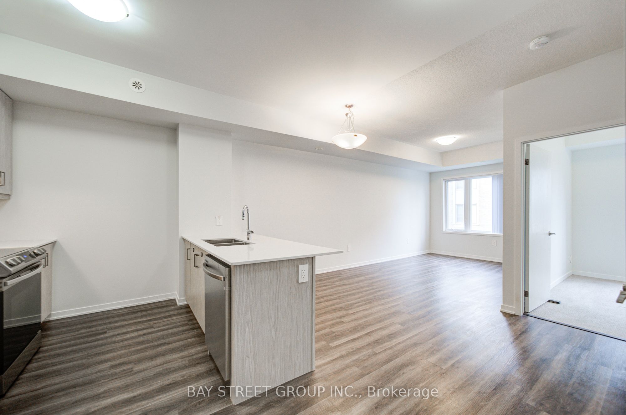 11 Honeycrisp Crescent TH3, Vaughan, ON L4K 0N6 photo 5