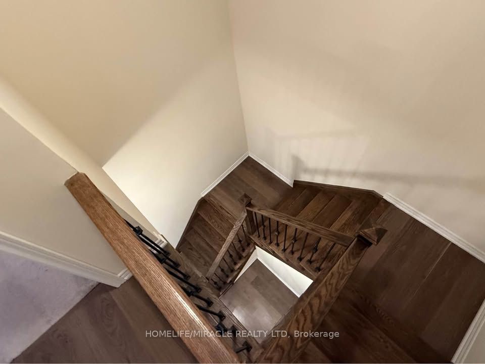 14 Greenwood Drive, Essa, ON L3W 0N5 photo 4
