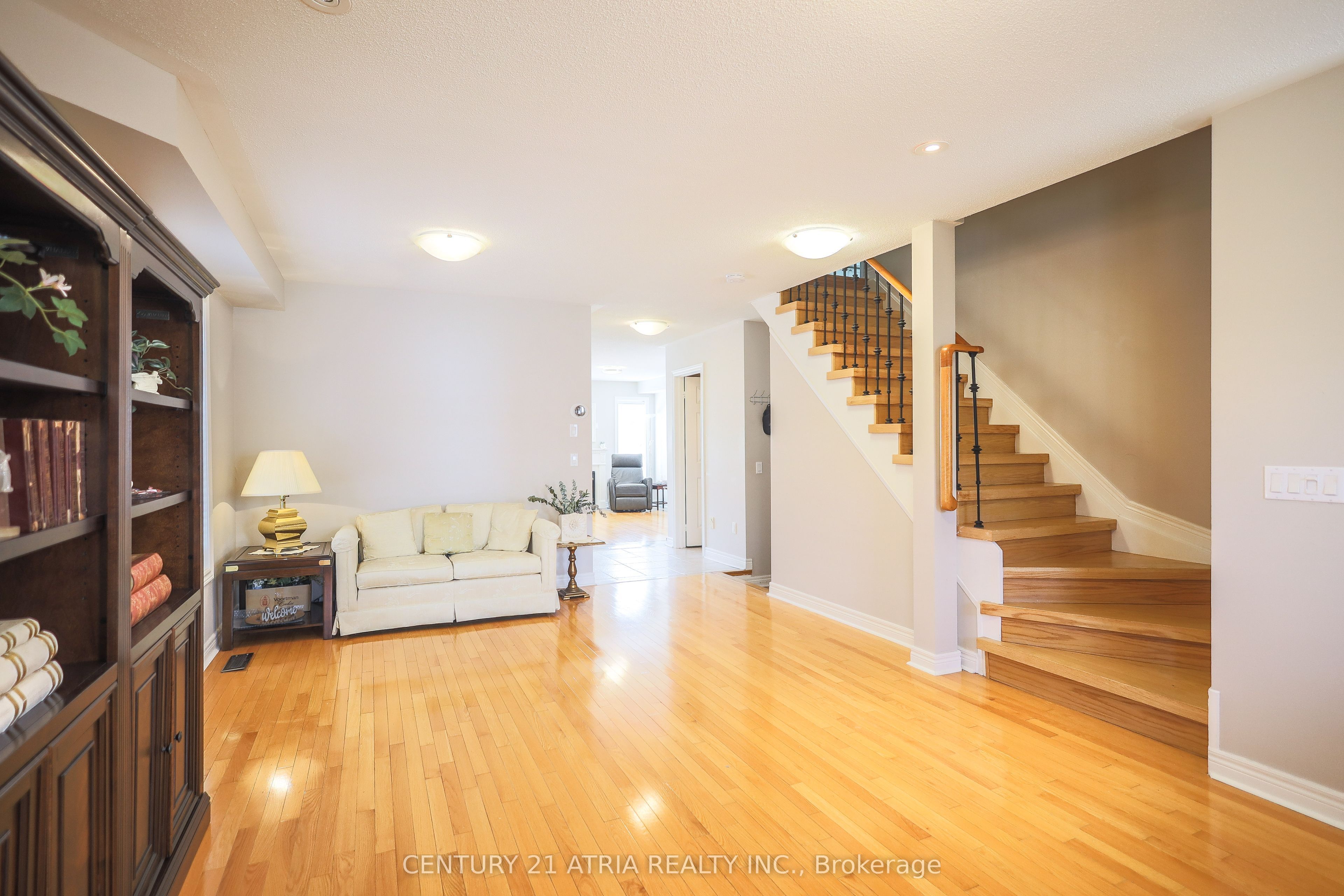 24 William Grant Road, Markham, ON L6E 1R7 photo 5
