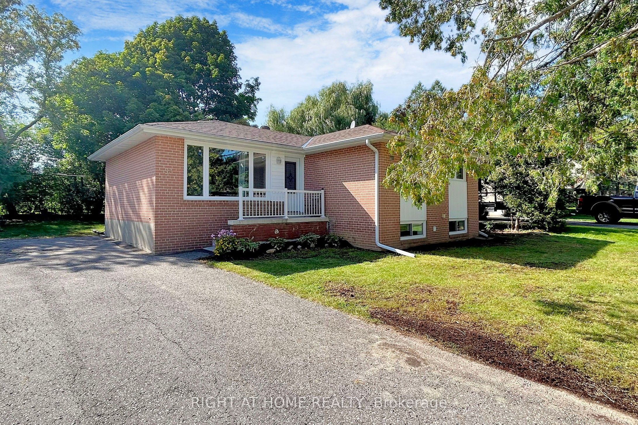 53 Foreht Crescent, Aurora, ON L4G 3E9 photo 2