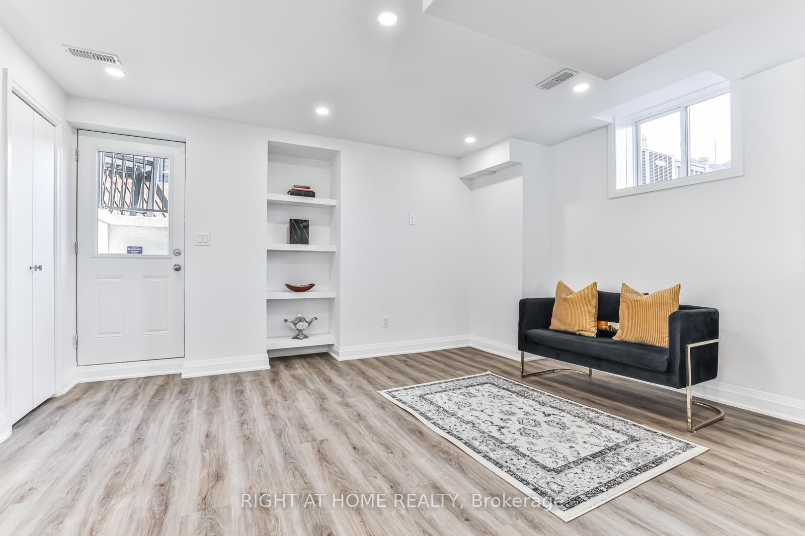 67 Ryerson Drive Basement, Vaughan, ON L4H 5C1 photo 4