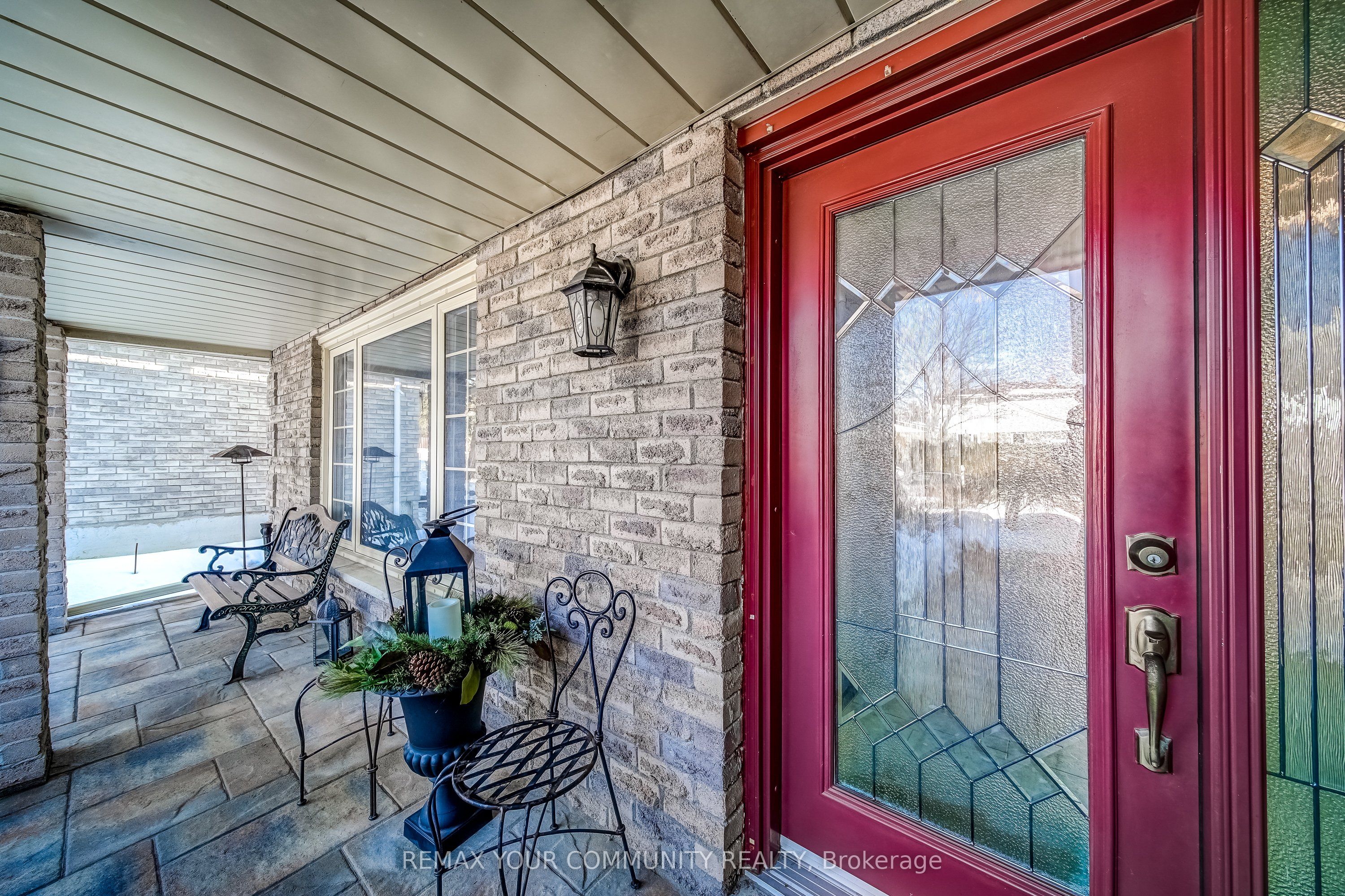 911 Ferndale Crescent, Newmarket, ON L3Y 6B6 photo 5