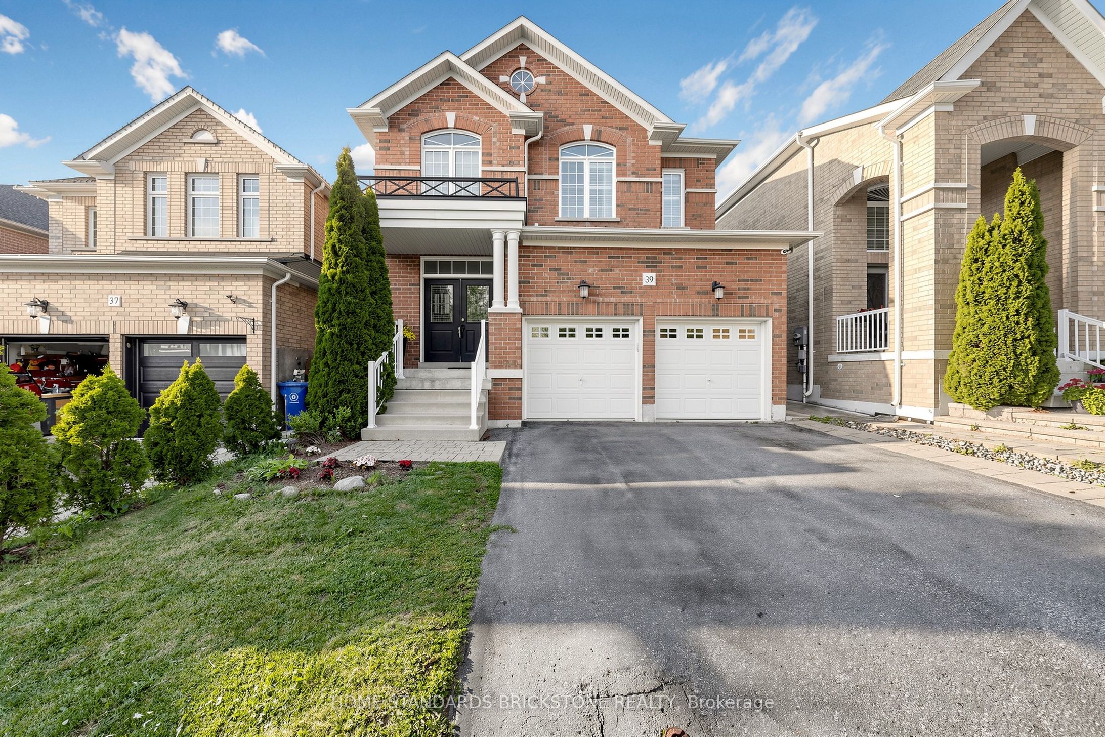 39 Nature Way Crescent, East Gwillimbury, ON L9N 0A7 photo 2
