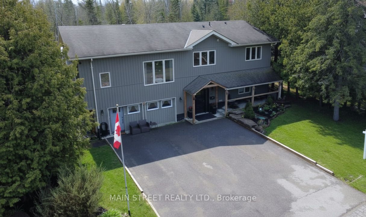 1 Mustard Street, Uxbridge, ON L9P 1R2 photo 2