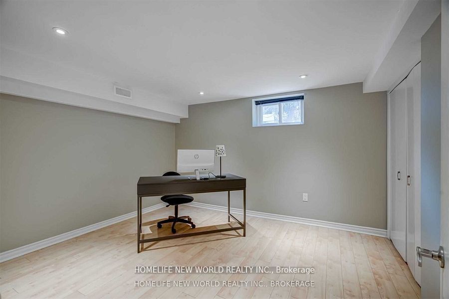 294 Taylor Mills Drive S Lower, Richmond Hill, ON L4C 2S6 photo 4
