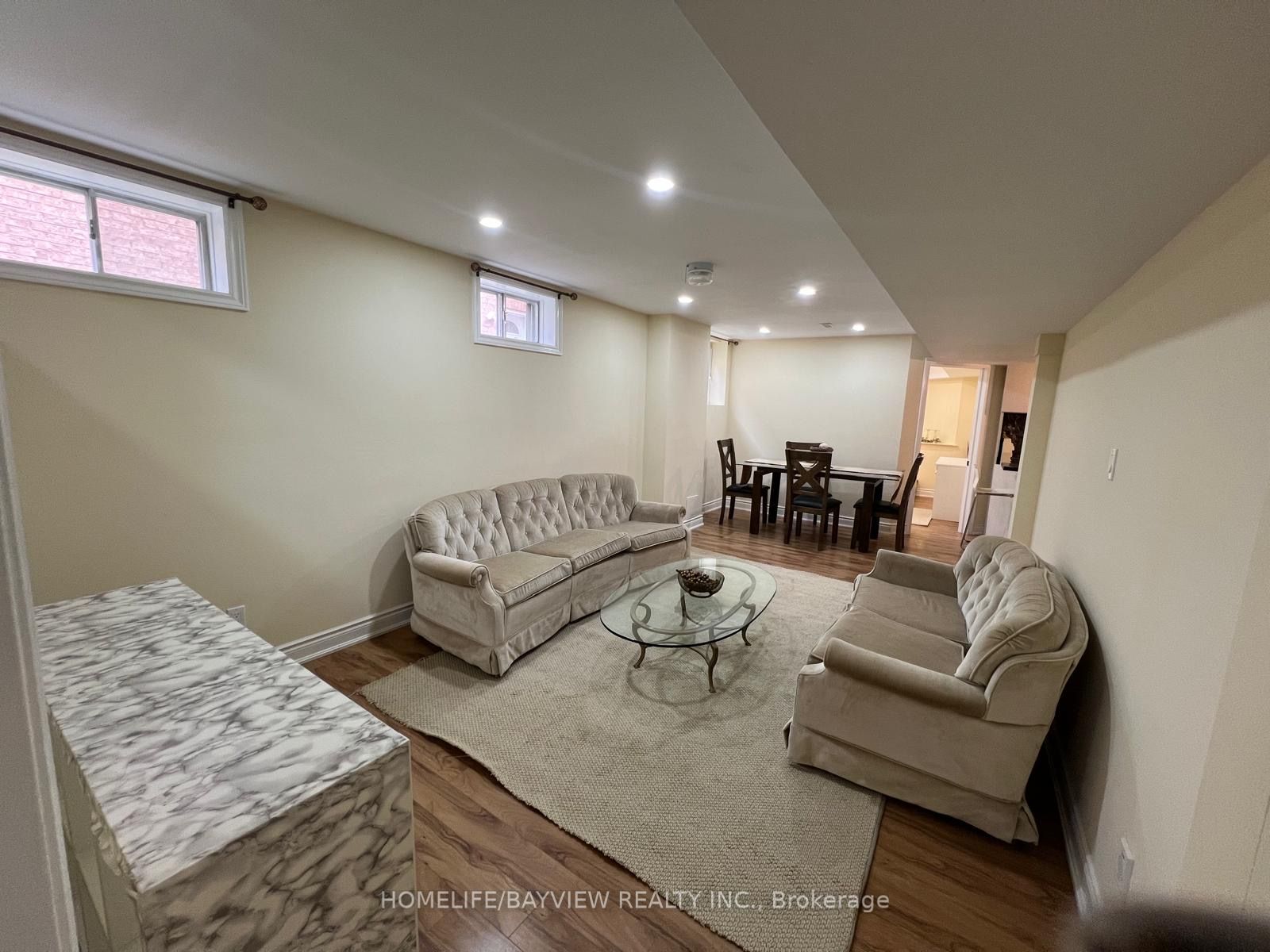 157 goldsmith Crescent BSMT, Newmarket, ON L3X 1R6