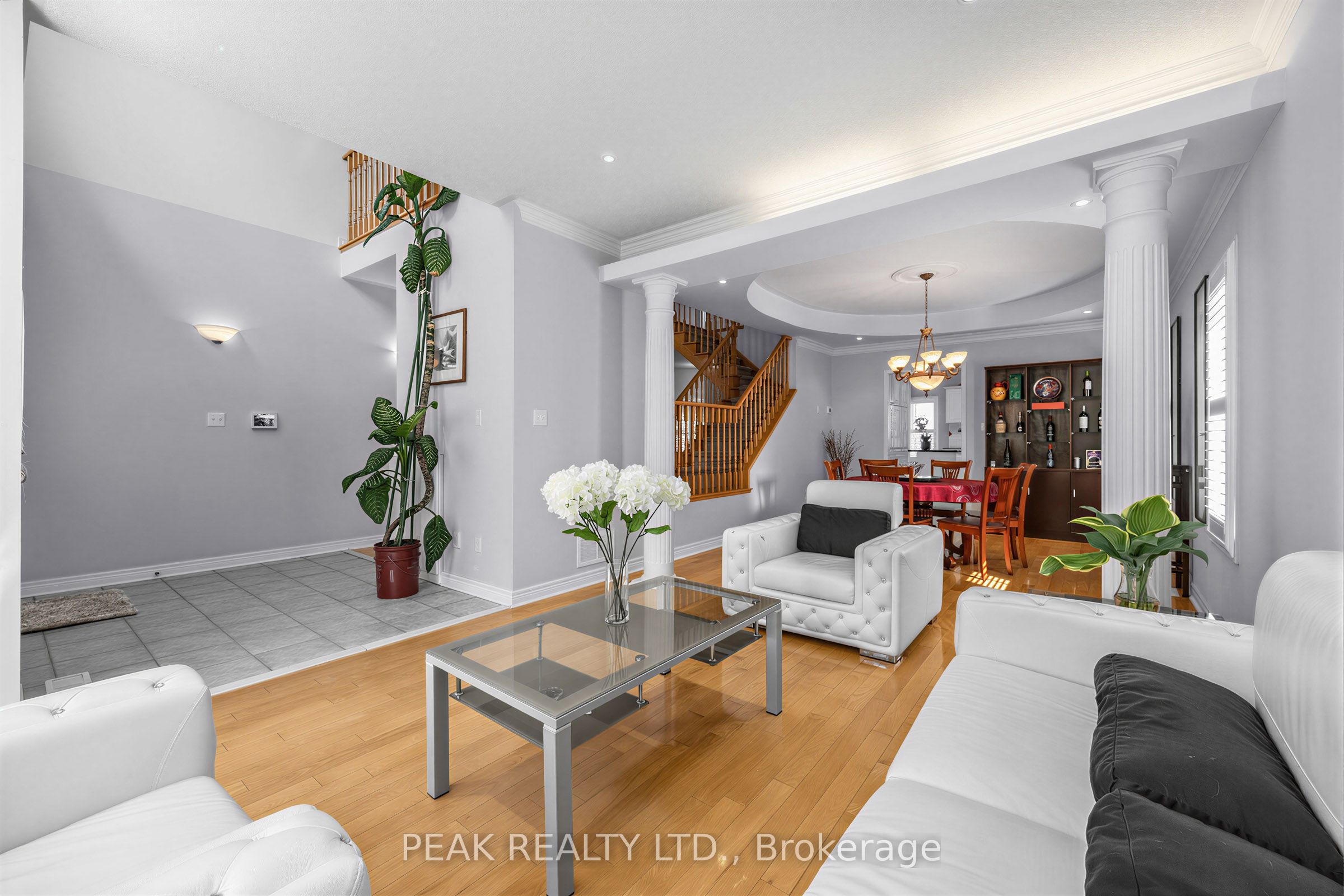 66 Hollylane Drive, Markham, ON L6C 2J9 photo 3