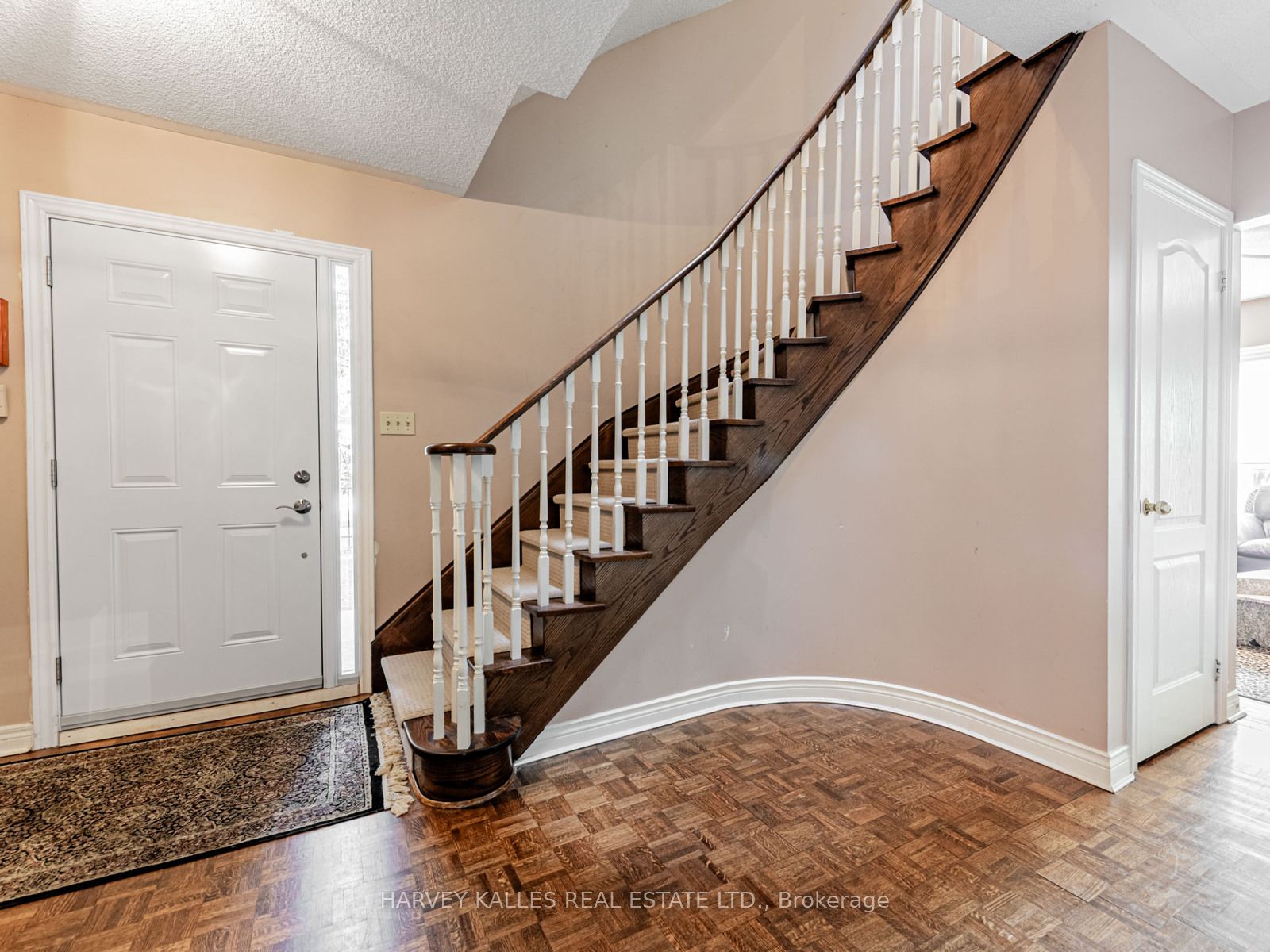 1 Edenbridge Drive, Vaughan, ON L4J 8C3 photo 3