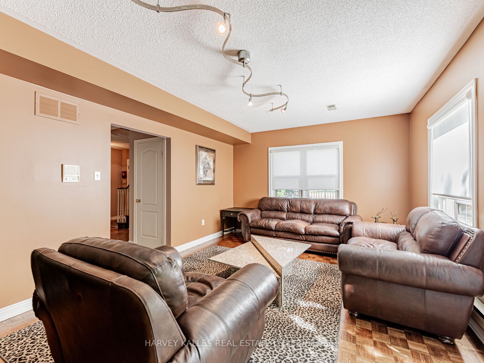 1 Edenbridge Drive, Vaughan, ON L4J 8C3 photo 5