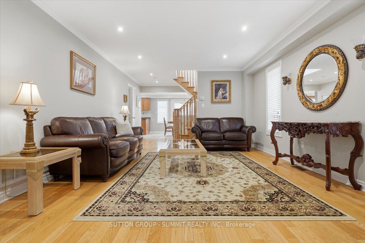 42 Dylan Street, Vaughan, ON L4H 2X5 photo 5