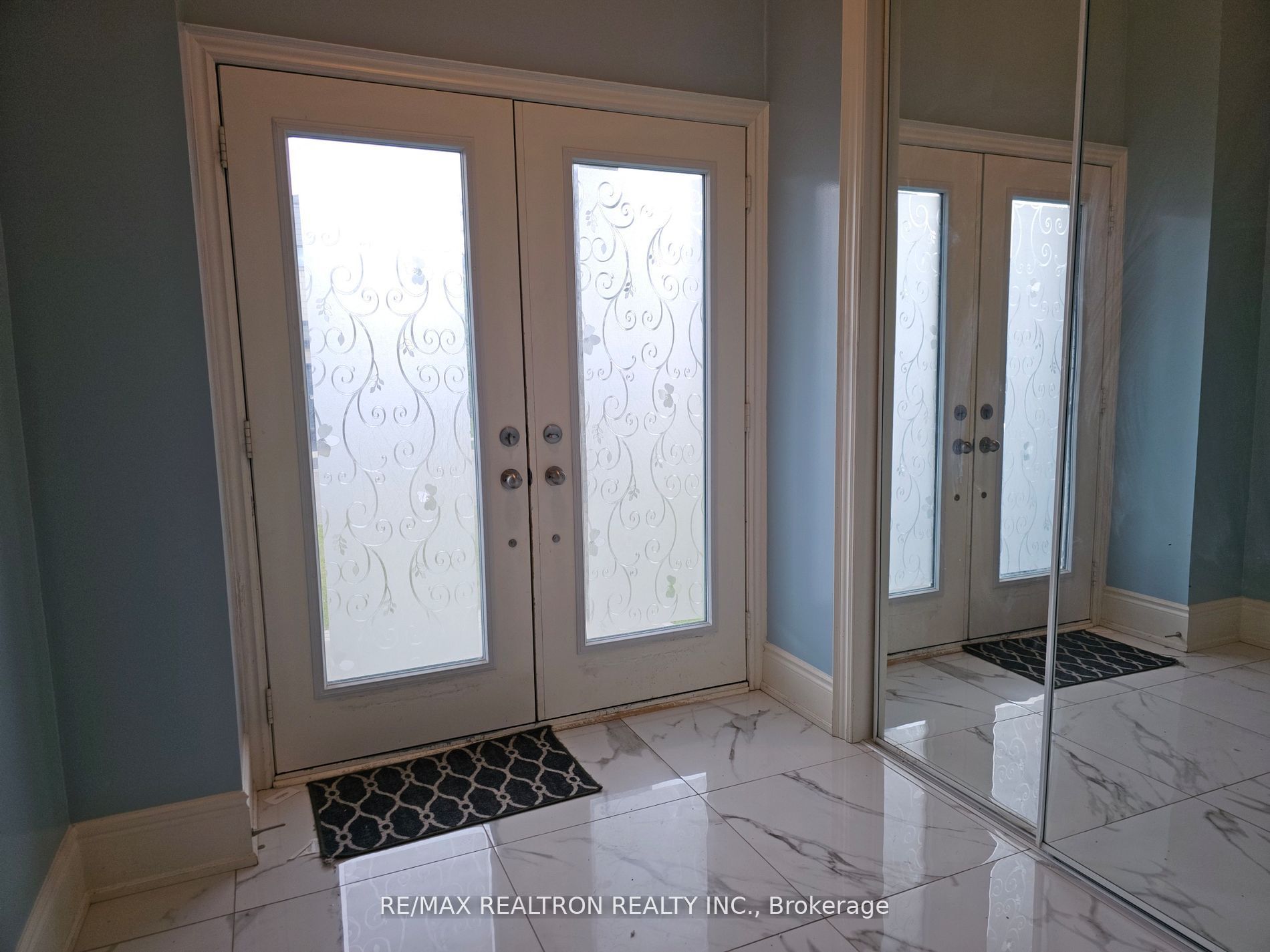 75 Tango Crescent, Newmarket, ON L3X 0K4 photo 3