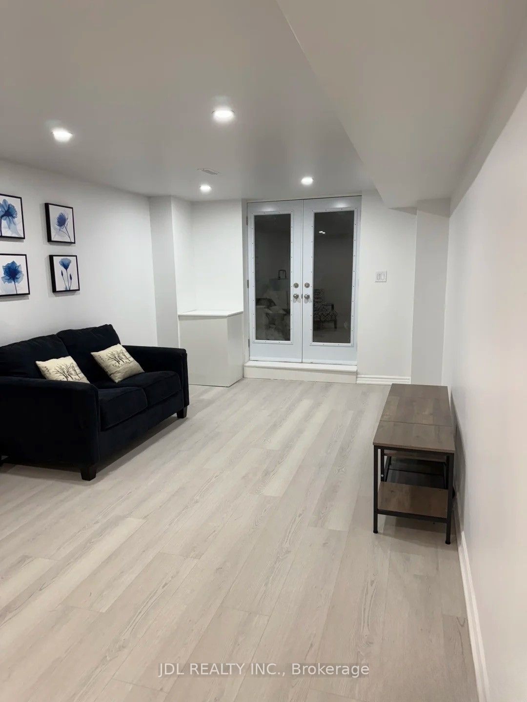 133(Furnished) Strathearn Avenue, Richmond Hill, ON L4B 2L2 photo 2