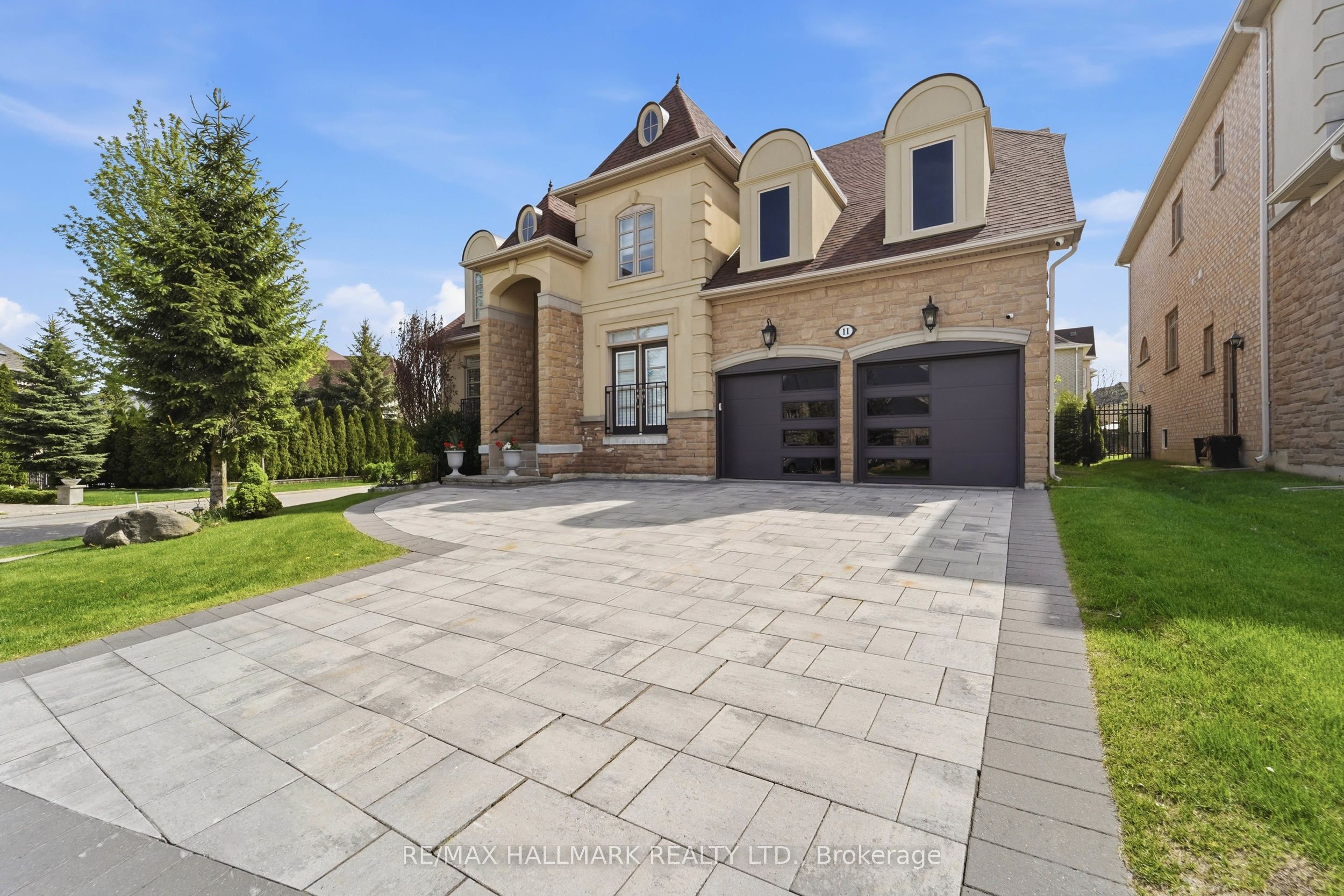 11 Pagean Drive, Richmond Hill, ON L4E 4R7 photo 2