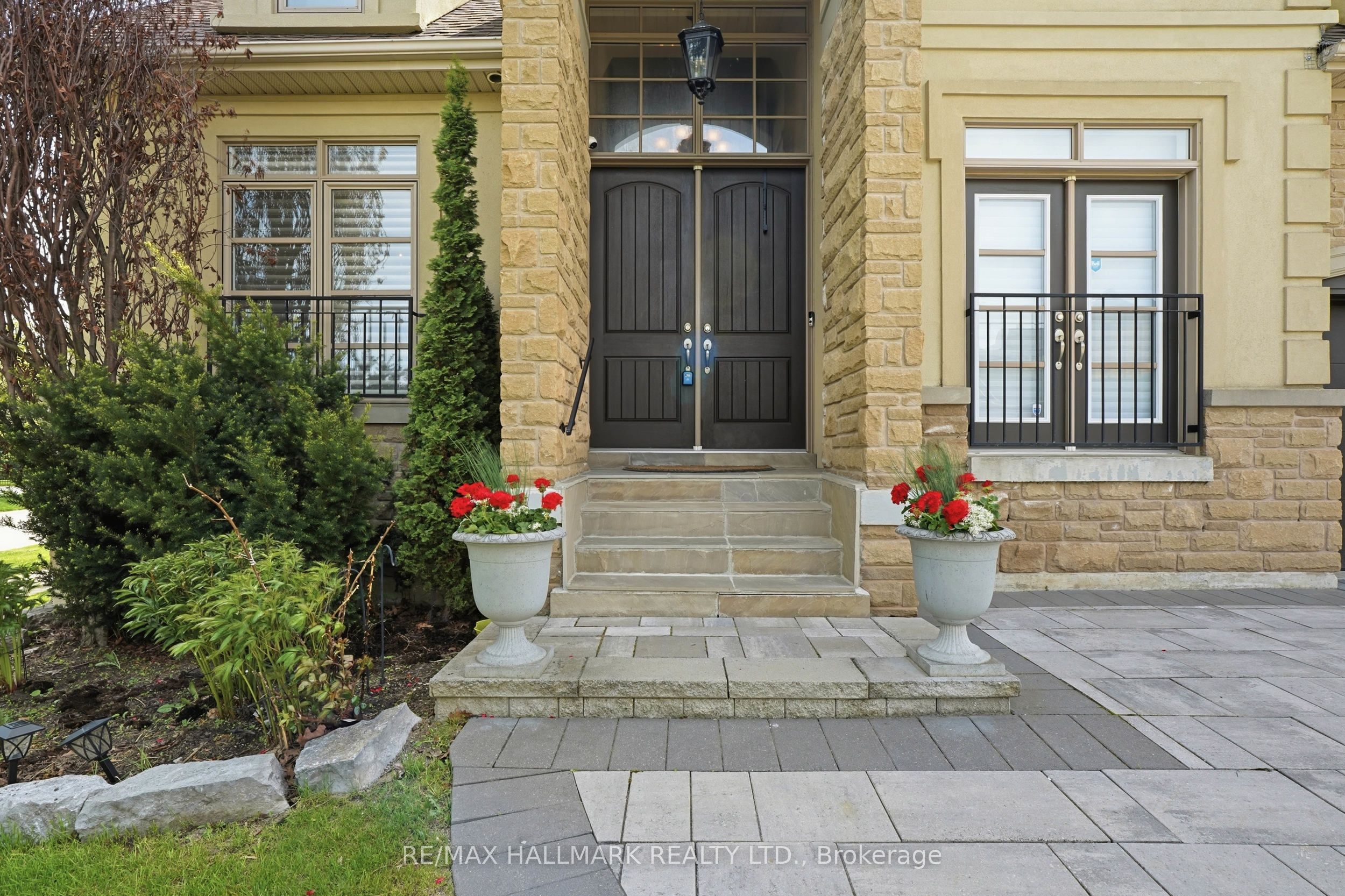11 Pagean Drive, Richmond Hill, ON L4E 4R7 photo 4