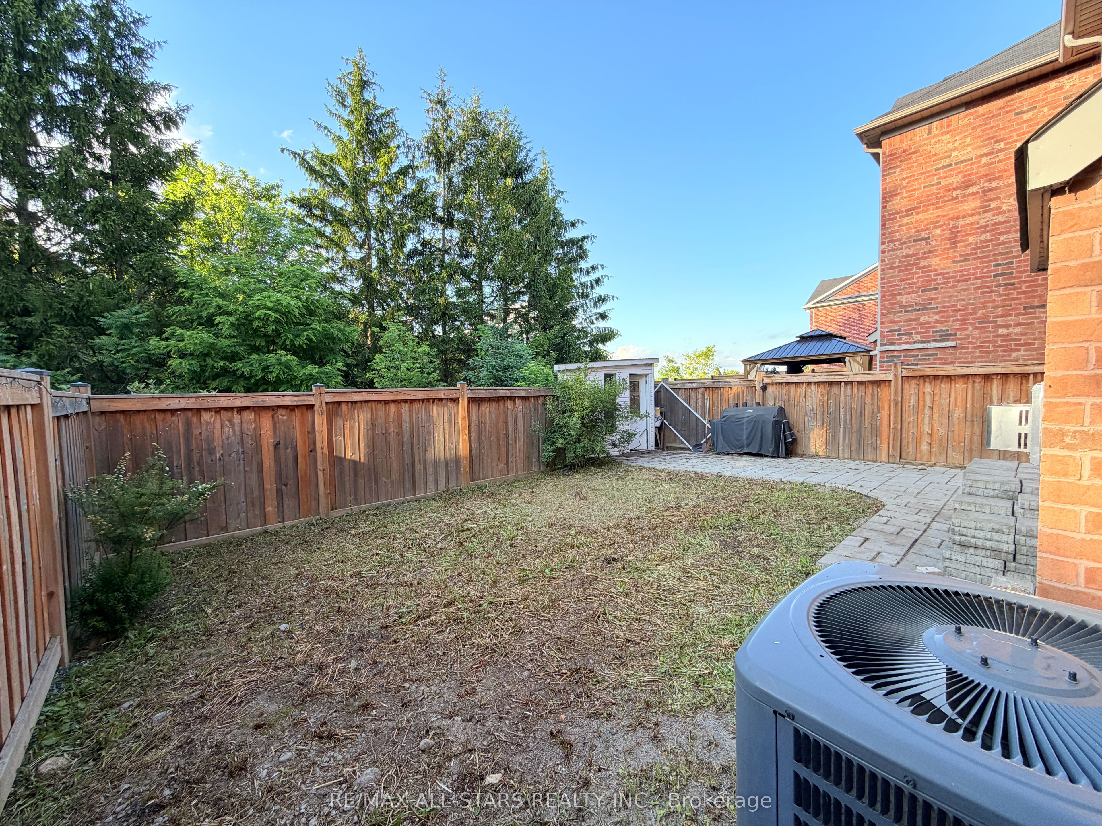 244 Greenwood Road, Whitchurch-Stouffville, ON L4A 4N8 photo 3