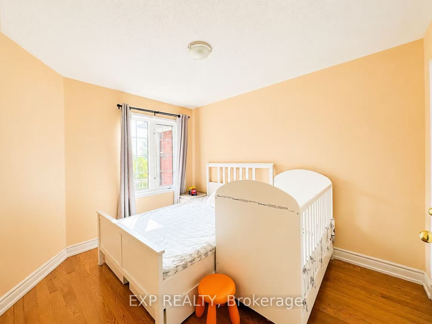 464 The Bridle Walk, Markham, ON L6C 2Y3 photo 3