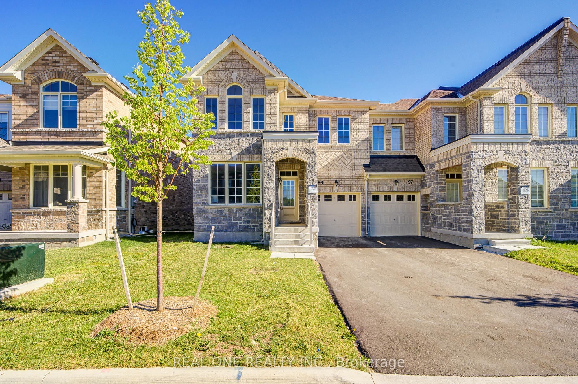 99 Kenneth Rogers Crescent, East Gwillimbury, ON L9N 1S5 photo 3